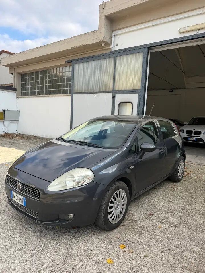 Fiat Grande Punto Grande Punto 5p 1.2 Fun 65cv — photo 1 of 7