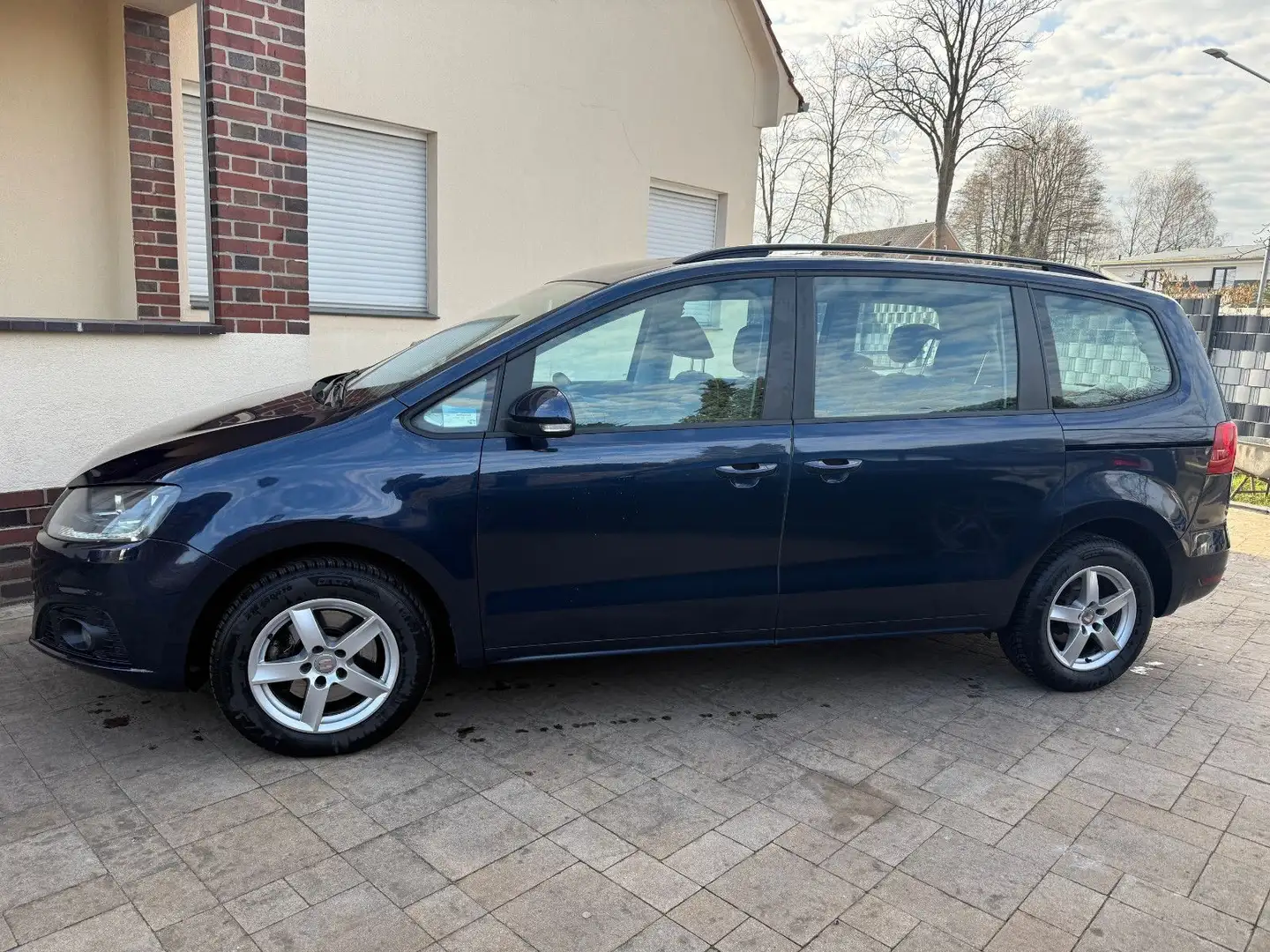 SEAT Alhambra 2.0 TDI Style+Klimatronic+7 Sitze+PDC+ Kék - 2