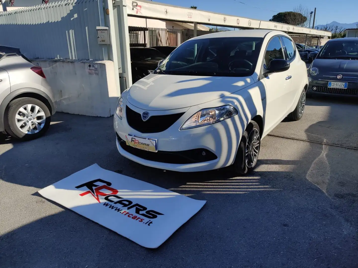Lancia Ypsilon Ypsilon III 2015 1.0 firefly hybrid Gold s Blanc - 2