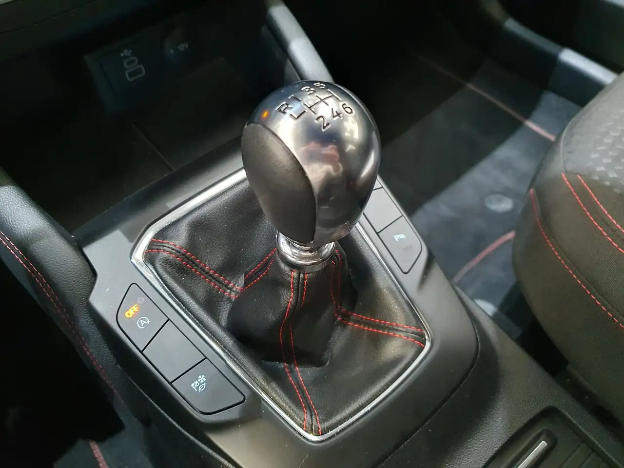 Ford Kuga 1.5 EcoBoost 150 CV S&S 2WD ST-Line, миниатюра 16