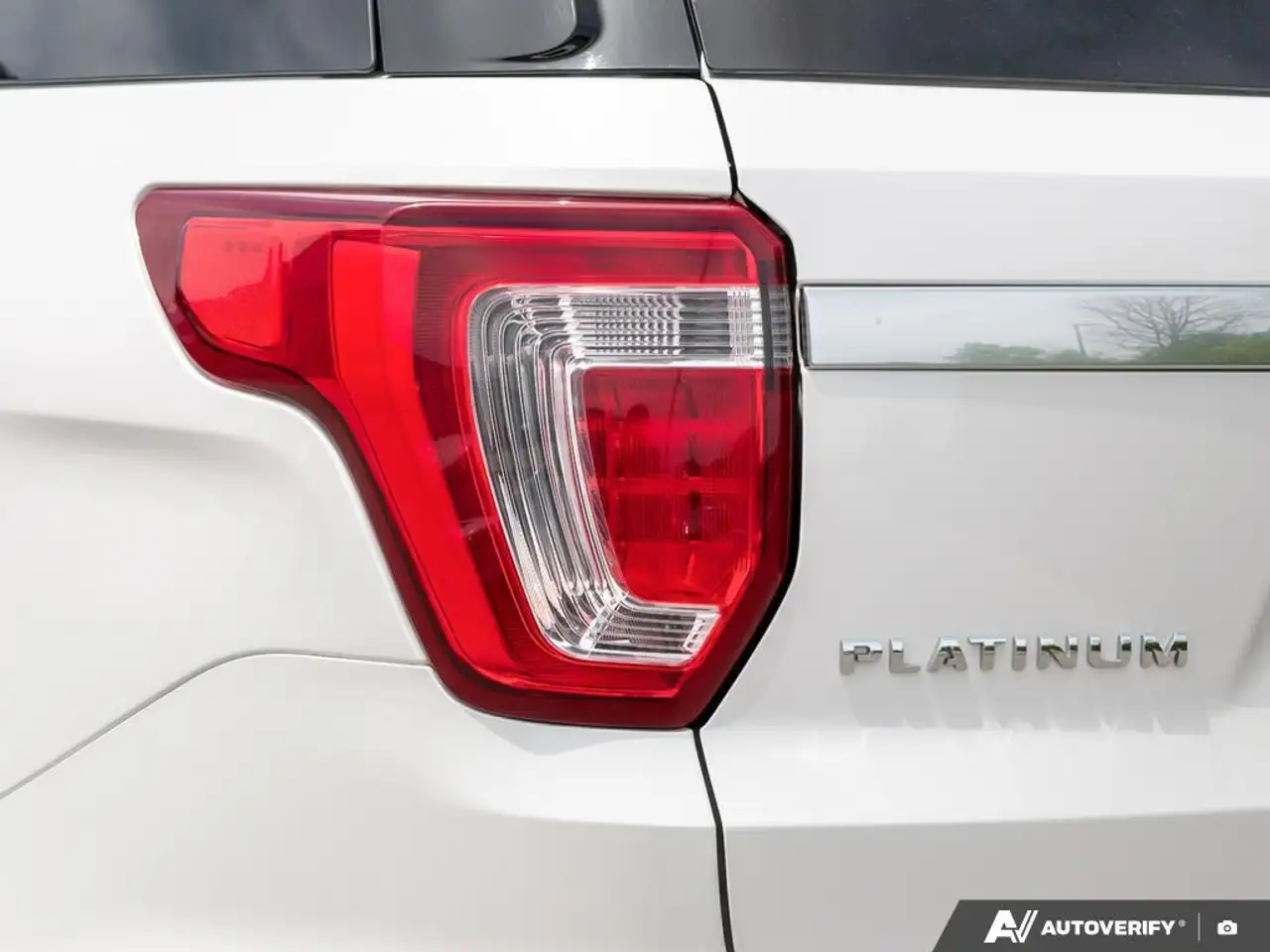 Ford Explorer photo Ford Explorer