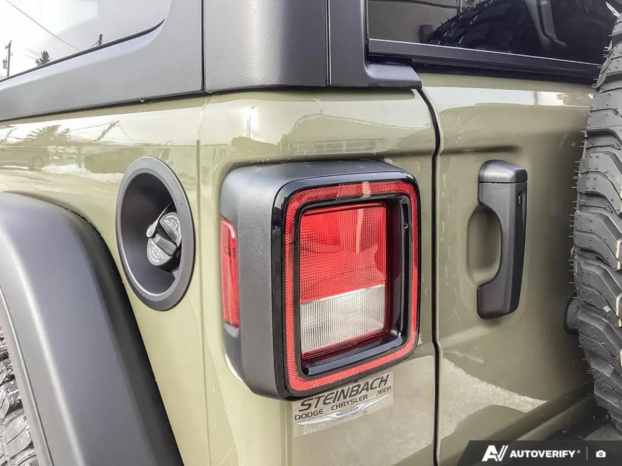 Jeep Wrangler снимка Jeep Wrangler