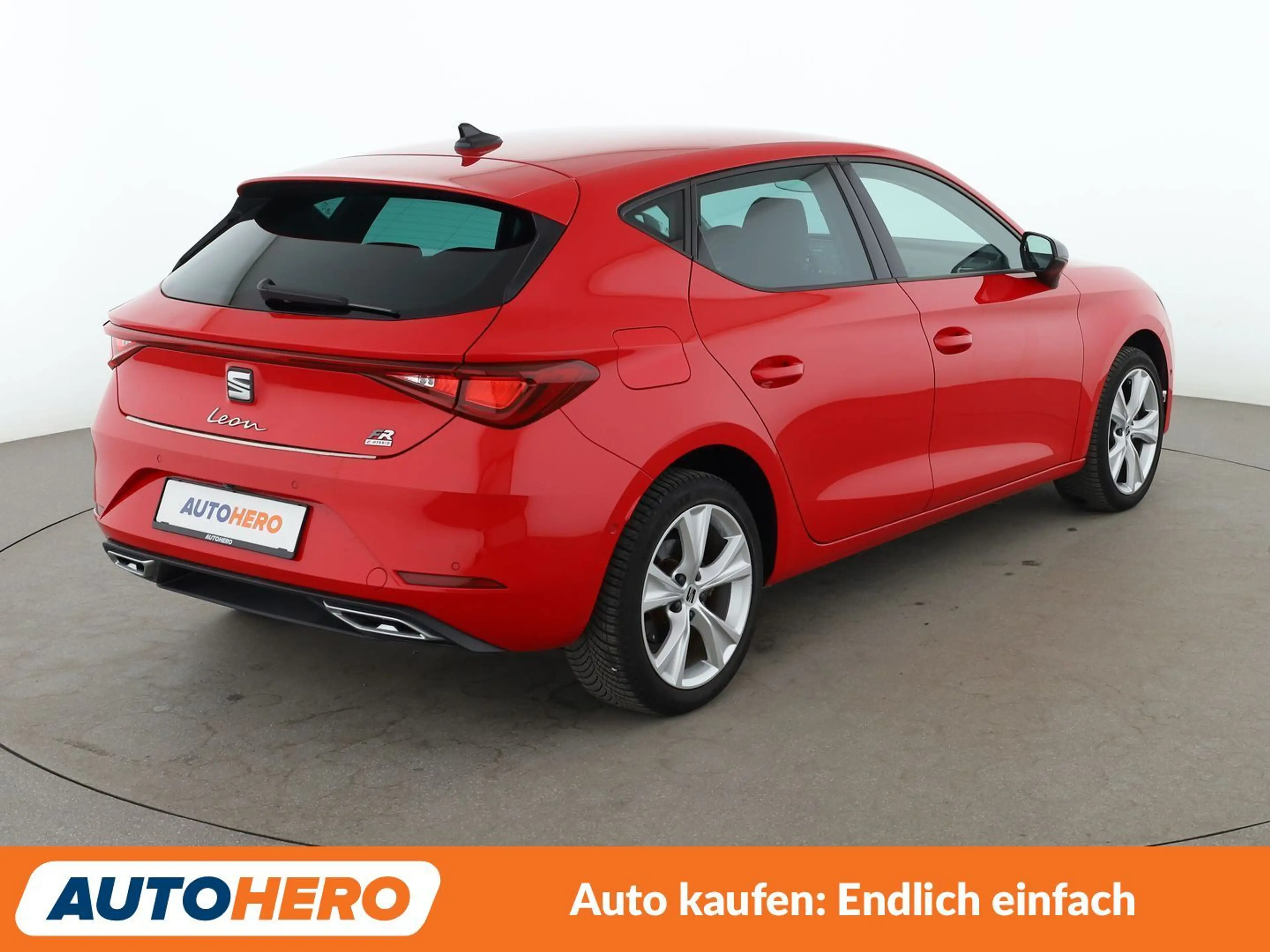 SEAT Leon e-Hybrid 1.4 TSI e-HYBRID FR Aut.*NAVI*LED*ACC* — photo 6