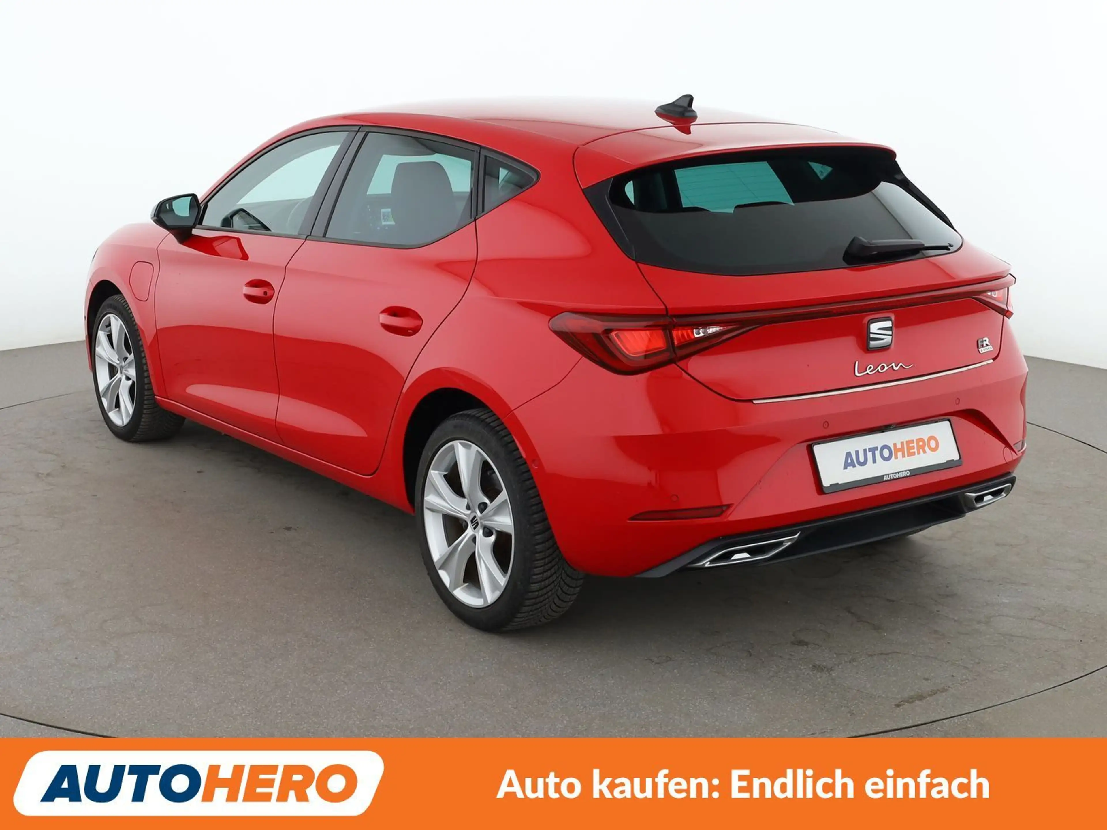 SEAT Leon e-Hybrid 1.4 TSI e-HYBRID FR Aut.*NAVI*LED*ACC* — photo 4
