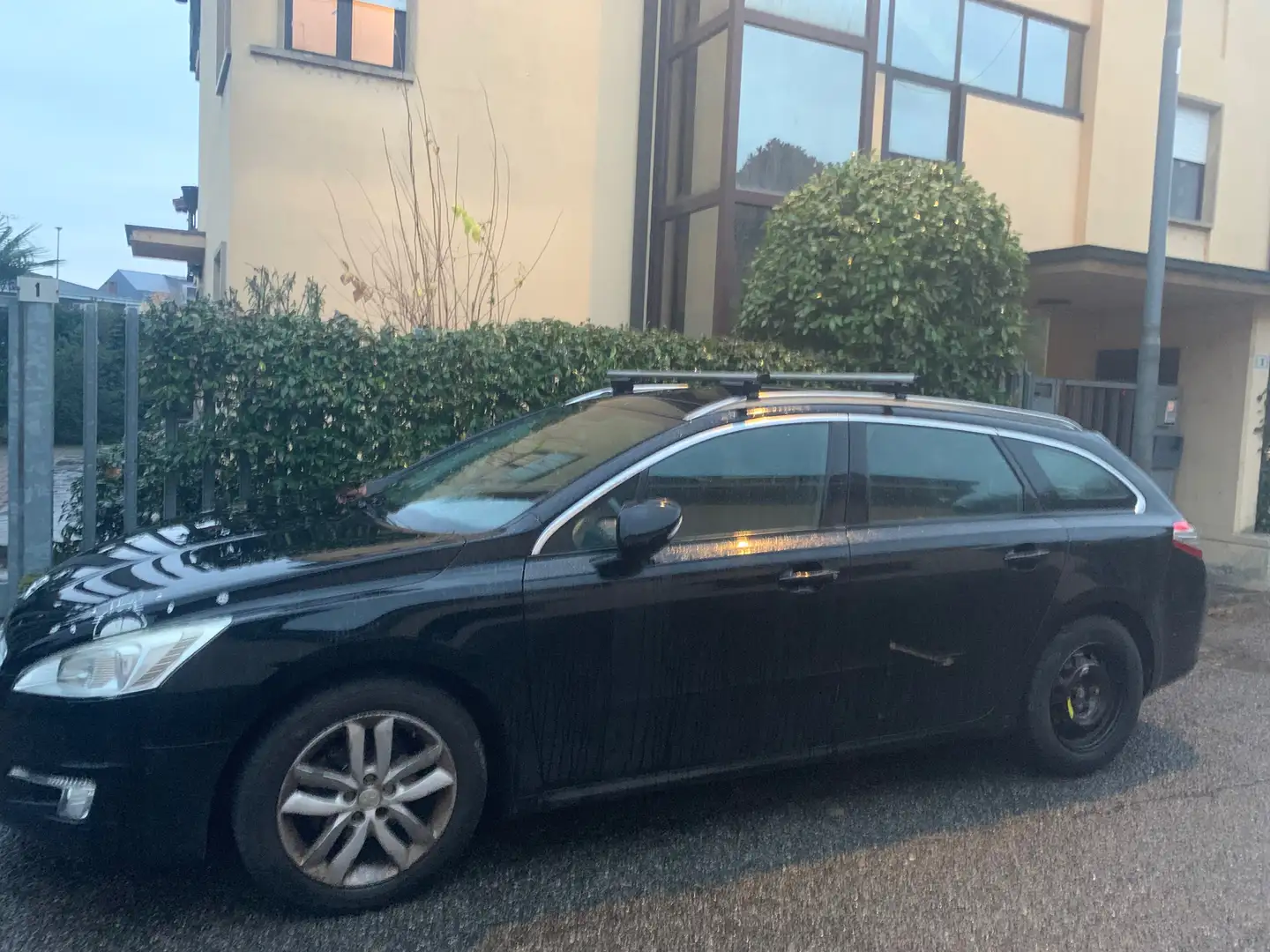 Peugeot 508 508 SW 2.0 hdi 16v Business Ciel 140cv Nero - 1