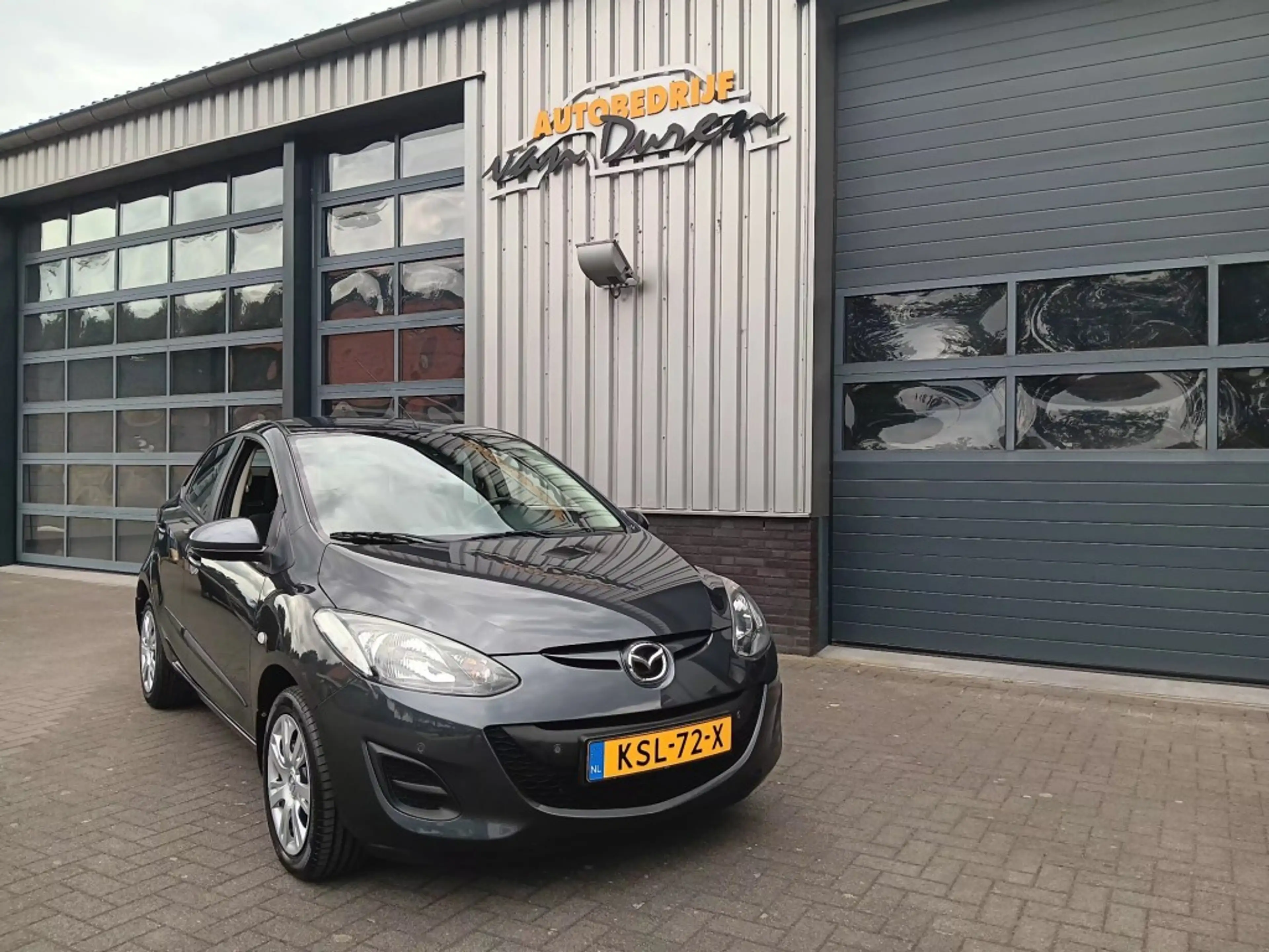 Mazda 2 1.5  Automaat  Active+  37000km!!!  Airco  CV  Ele — photo 3