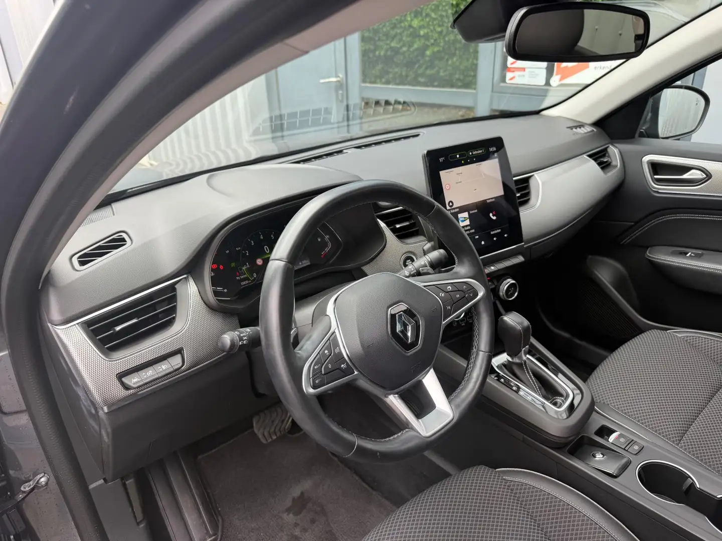 Renault Arkana 1.3 TCe 140pk panoramadak Gris - 2
