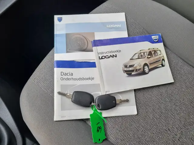 Dacia Logan view 8