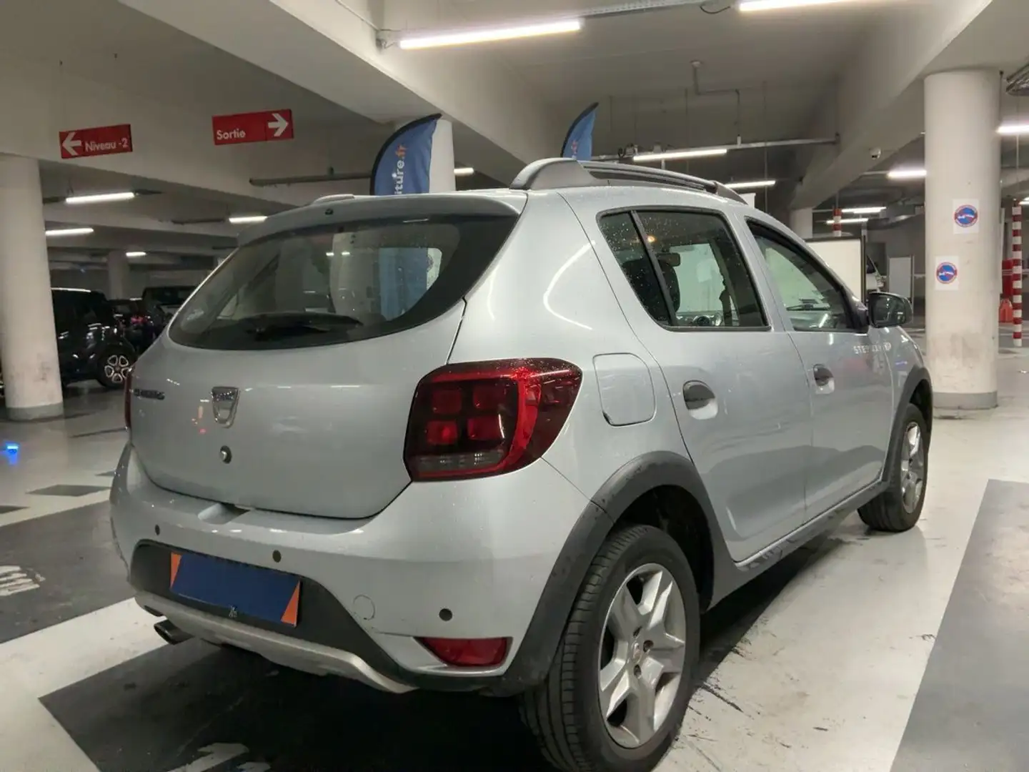 Dacia Sandero 0.9 TCE 90CH STEPWAY -18 Gris - 2