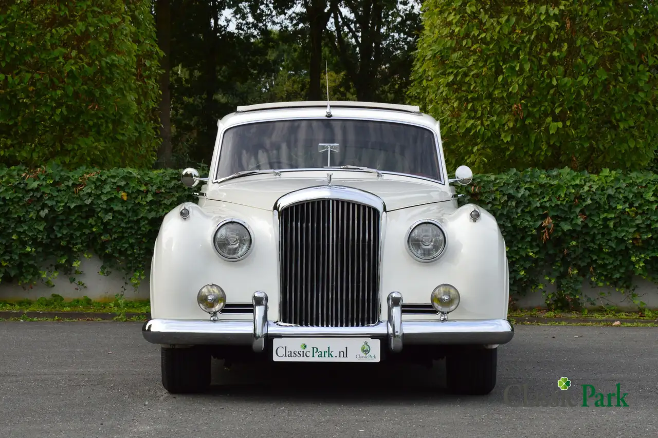 Bentley S1 Standard Saloon, foto 8