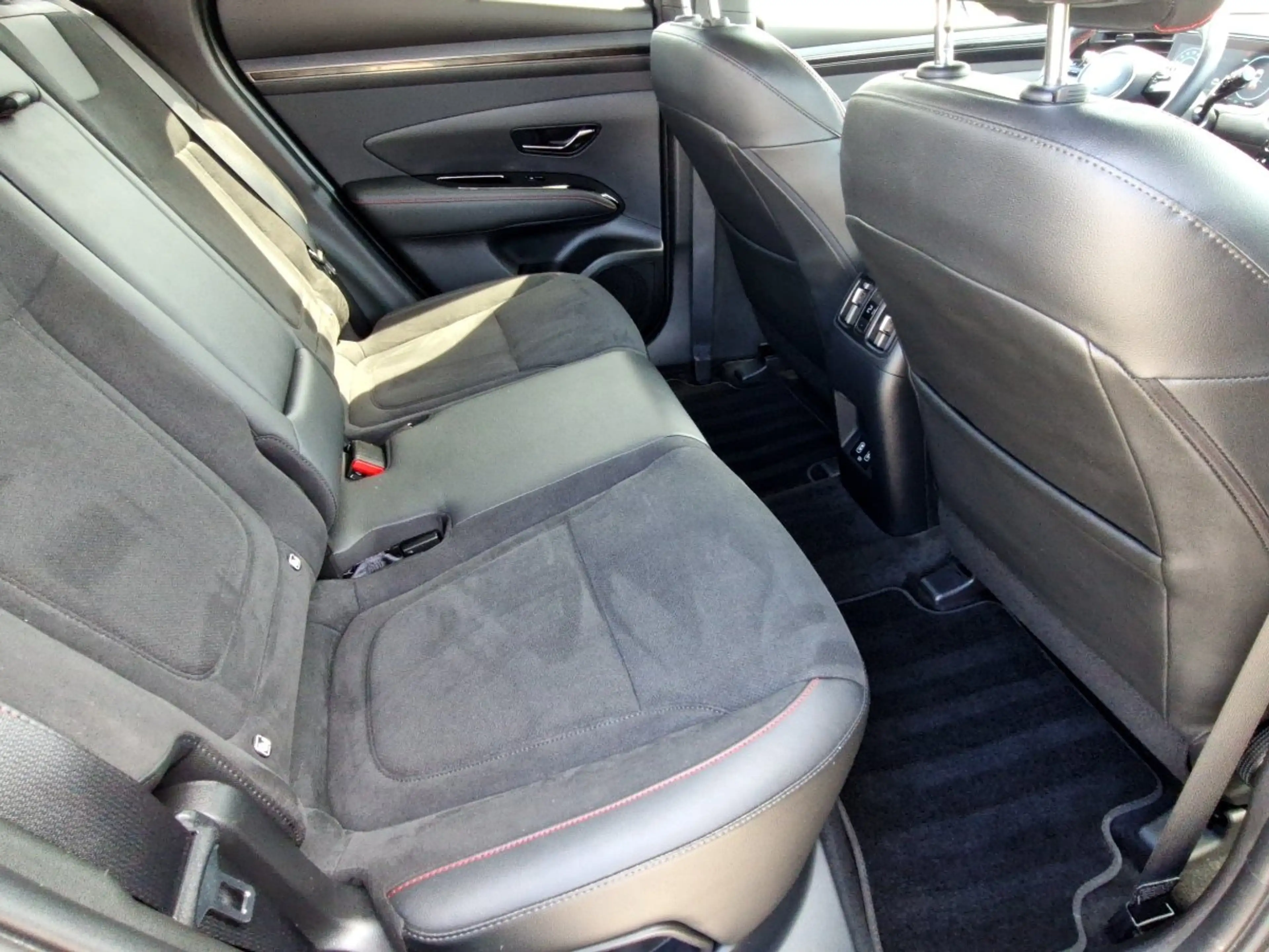 Hyundai TUCSON 1.6 T-GDI PHEV N Line NAVI|RÜCKFAHRKAMERA — photo 13