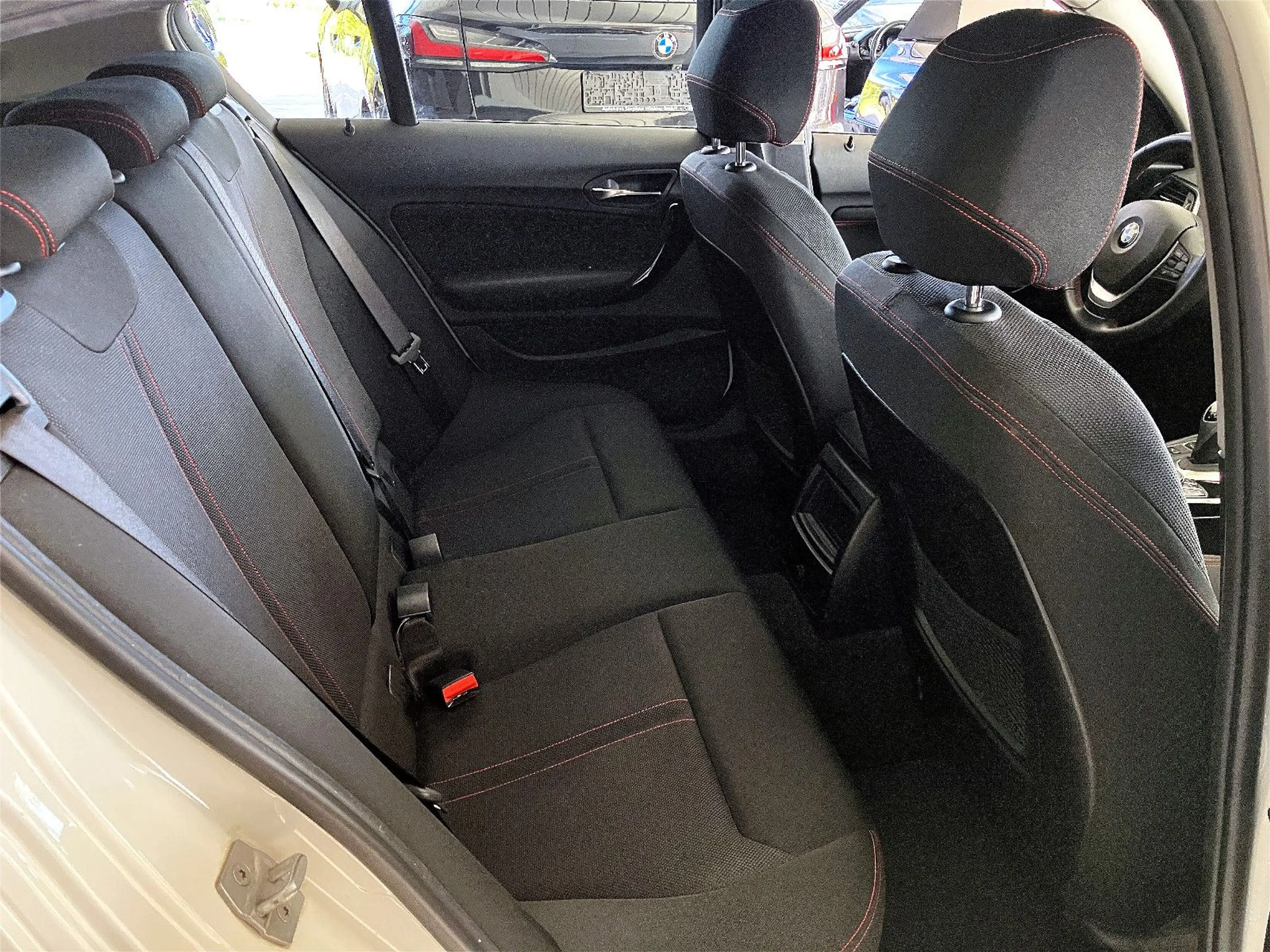 BMW 120 iA Sport Line/Aktivtemp/LED/Wireless/NaviPRO — photo 12