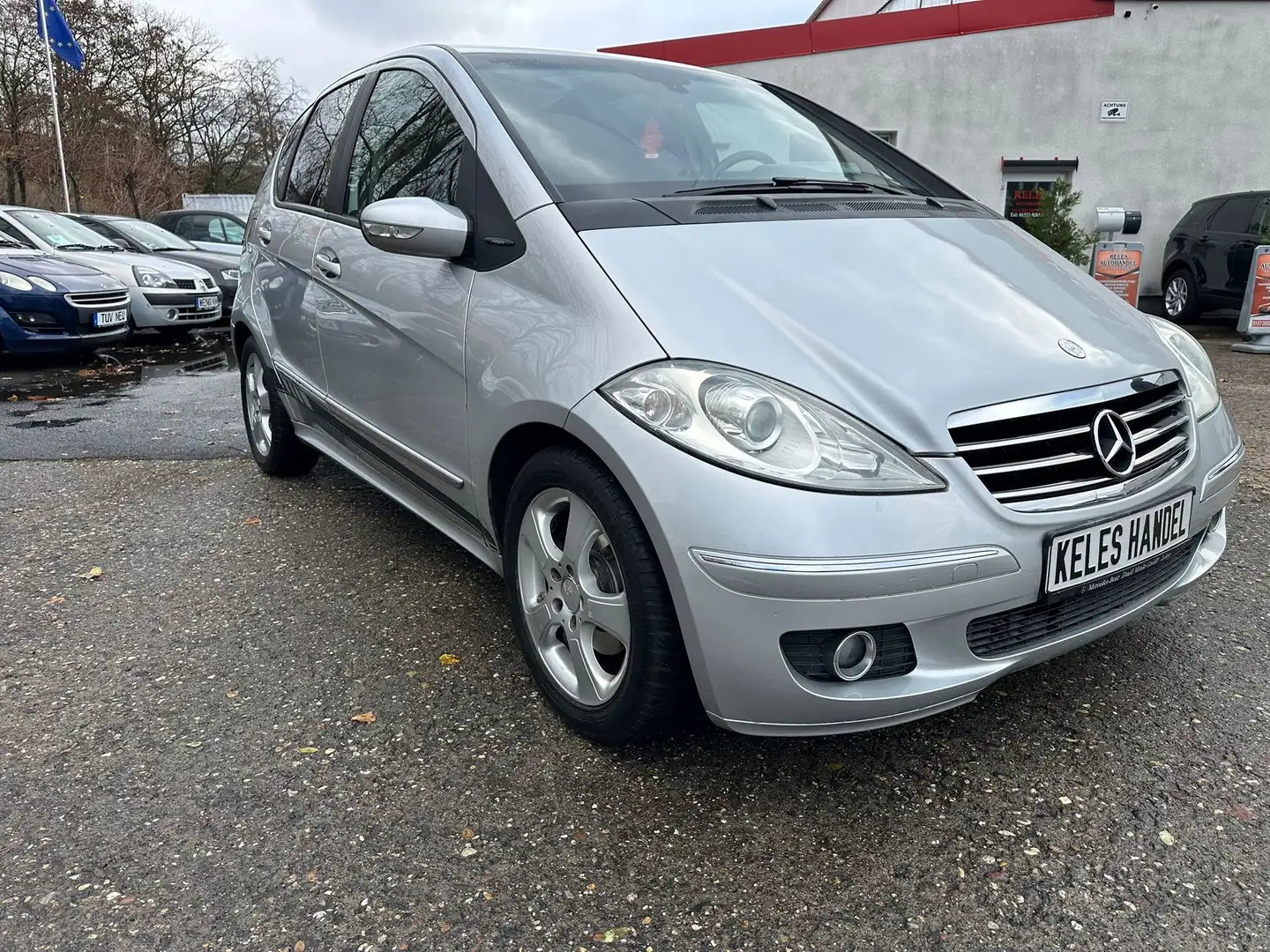 Mercedes-Benz A 170 A-Klasse 5-Türer Avantgarde TÜV und Au Neu Argent - 2