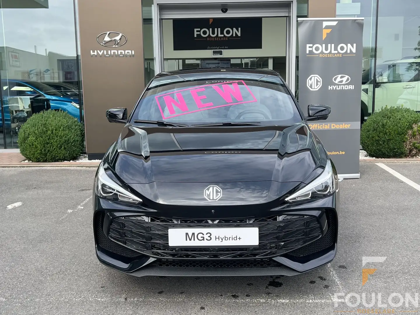 MG MG3 1.5 Hybrid+ Standard | STOCK! Black - 1