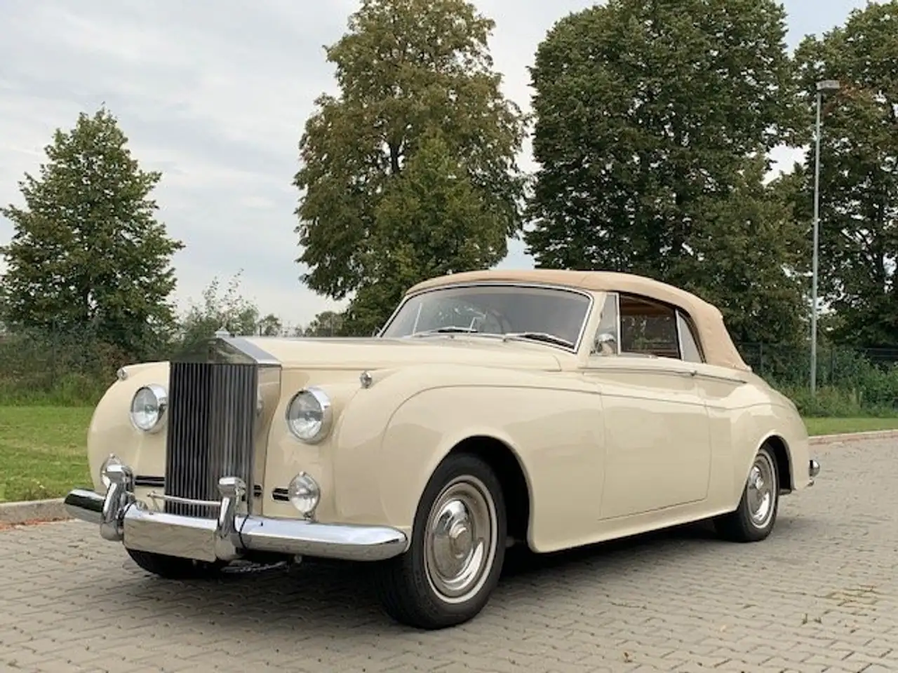 Rolls-Royce Cloud