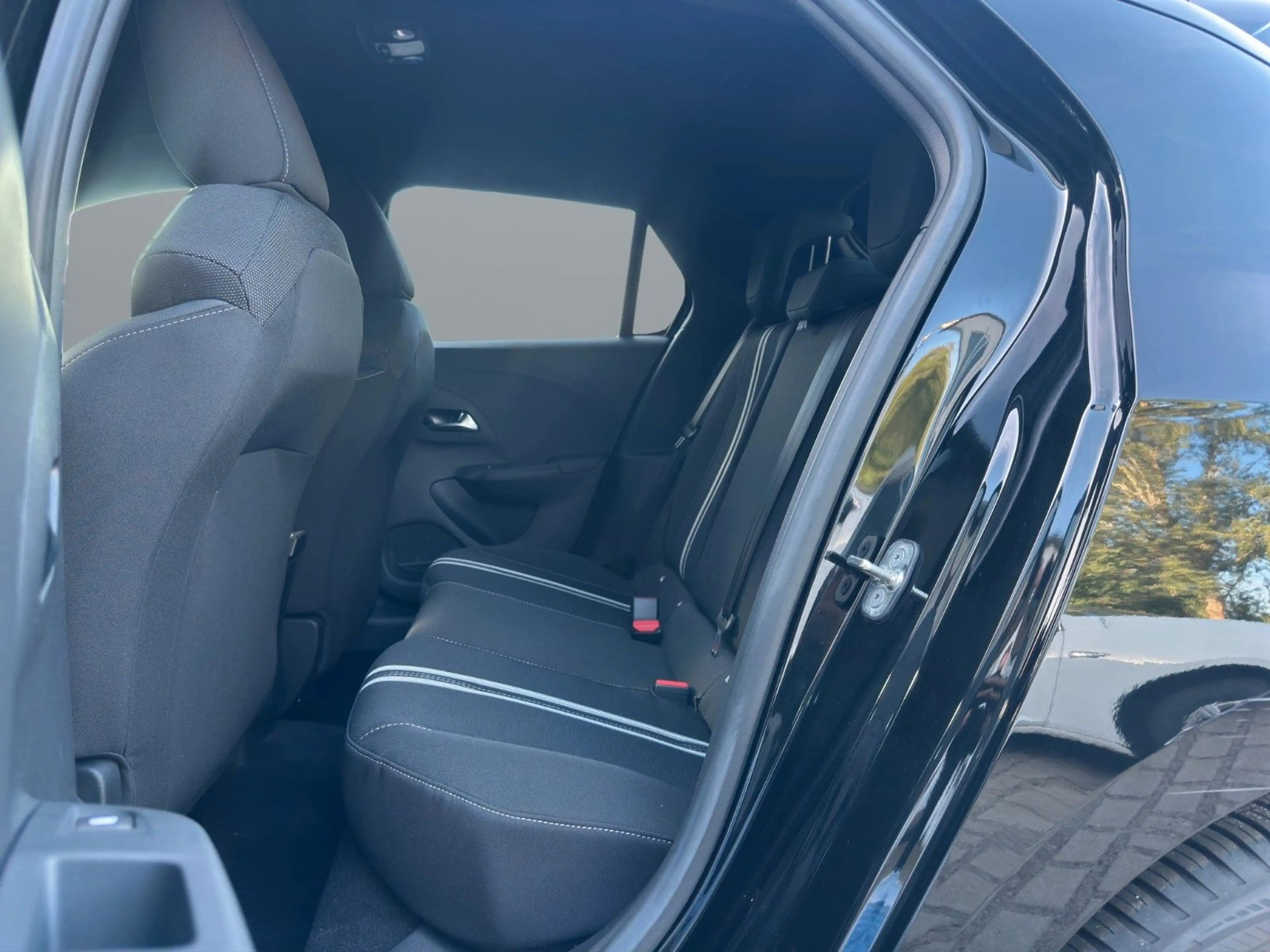 Opel Corsa F Premium "GS" Automatik/Voll-LED/Navi/DAB — photo 28
