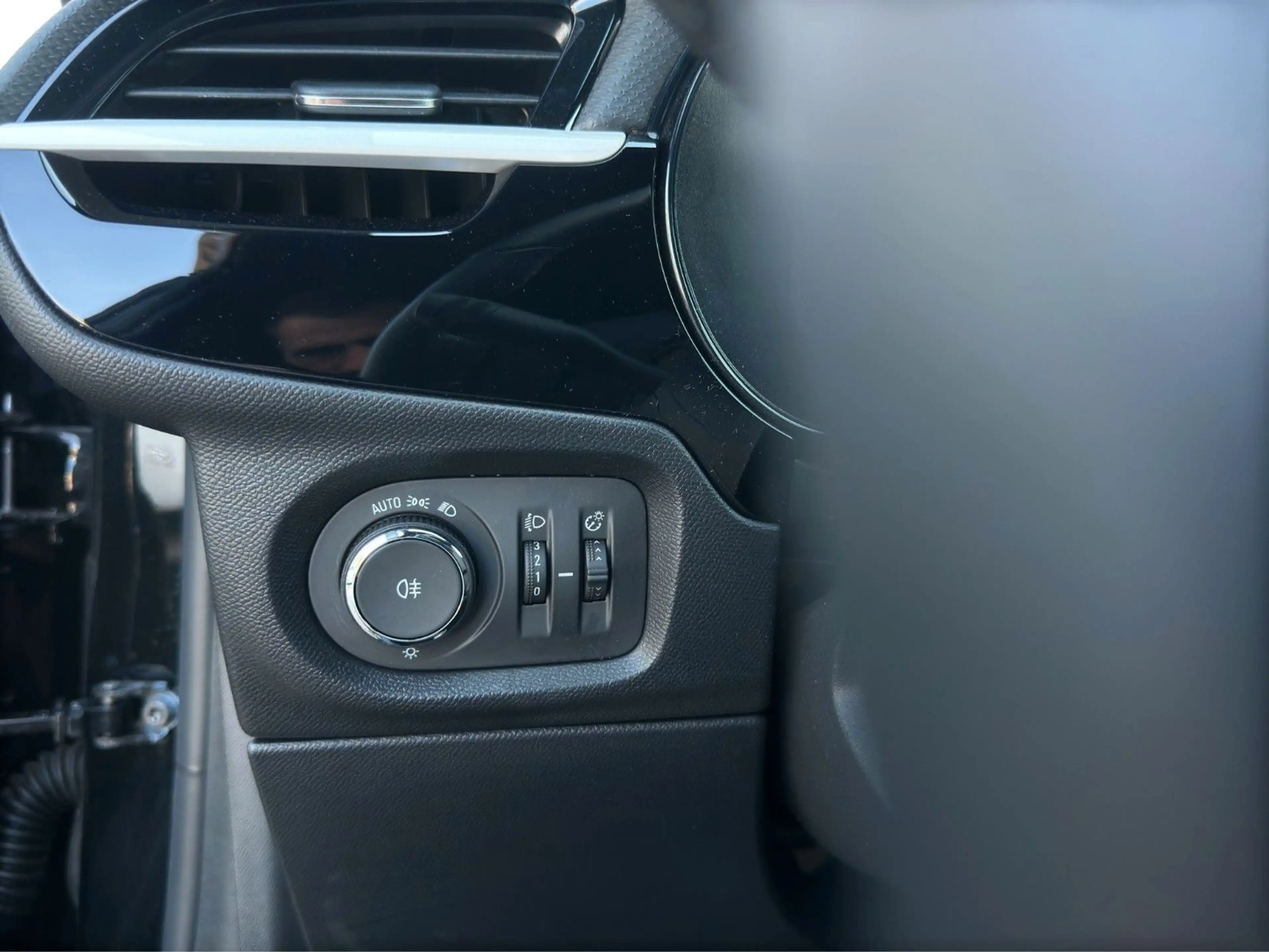 Opel Corsa F Premium "GS" Automatik/Voll-LED/Navi/DAB — photo 24