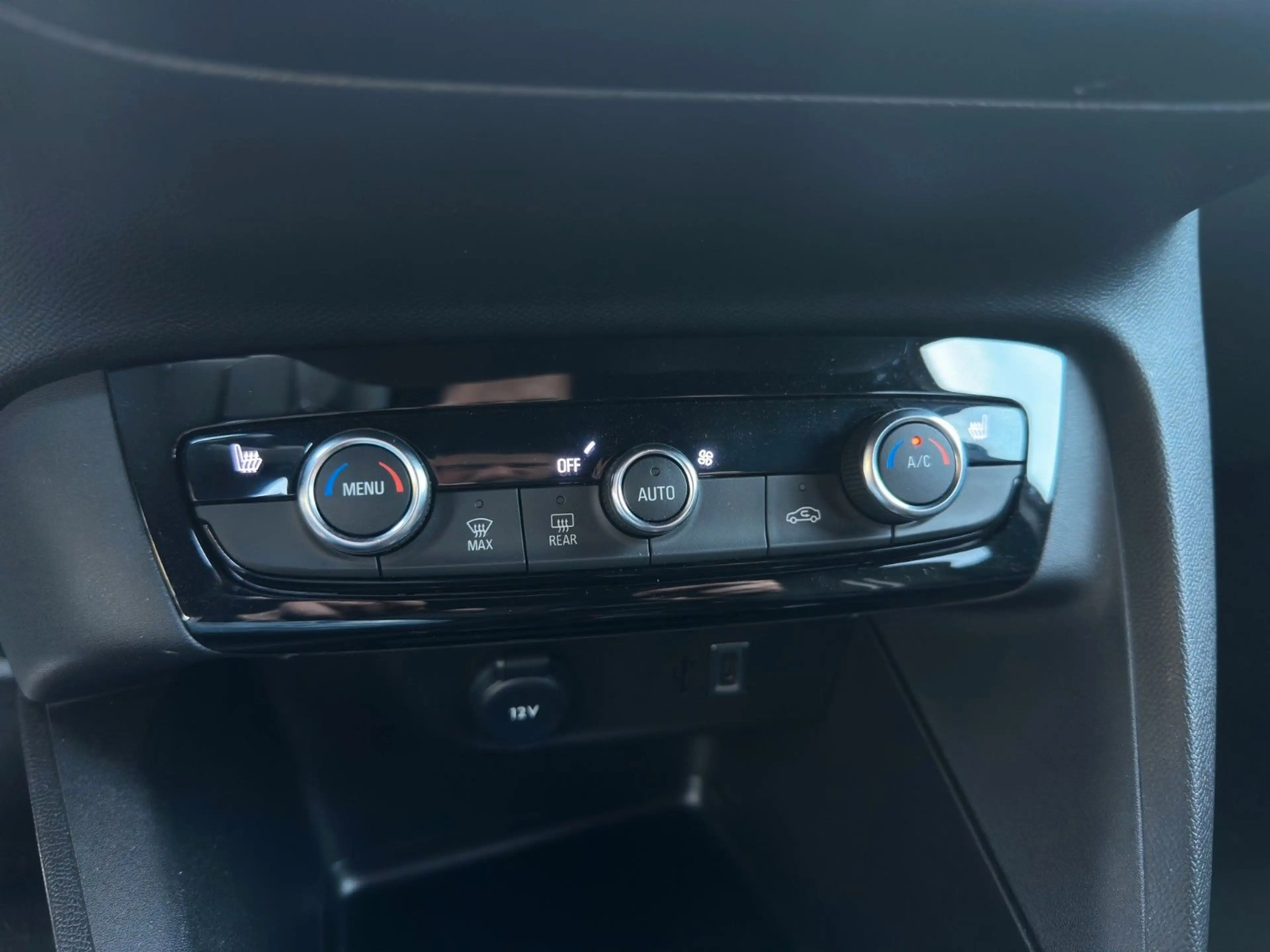 Opel Corsa F Premium "GS" Automatik/Voll-LED/Navi/DAB — photo 21