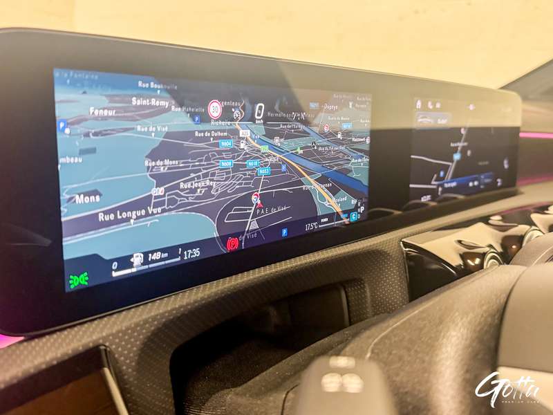 Photo du véhicule Mercedes-Benz CLA 200