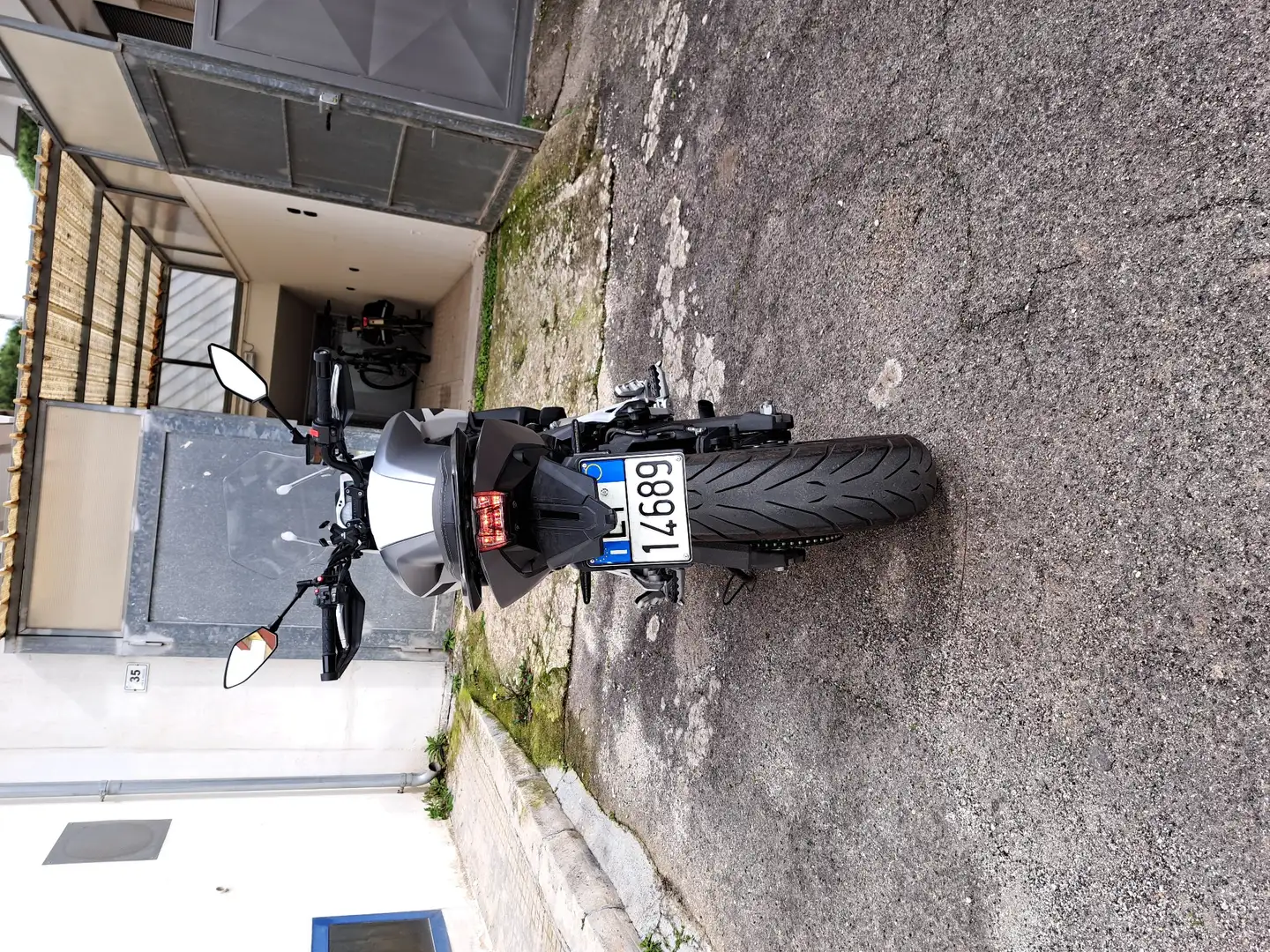 CFMOTO 650 MT Weiß - 1