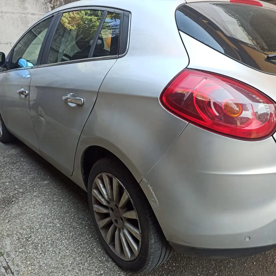 Fiat Bravo 1.6 Multijet diesel 120 Cv Argintiu - 2