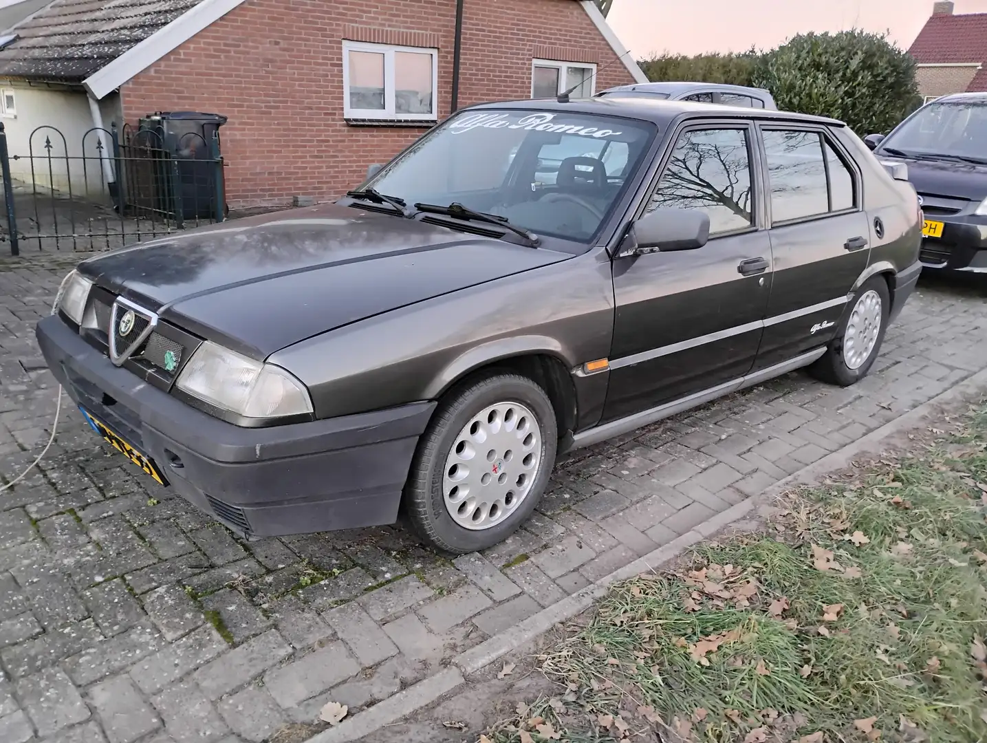 Alfa Romeo 33 1.4 I.E. Grau - 1