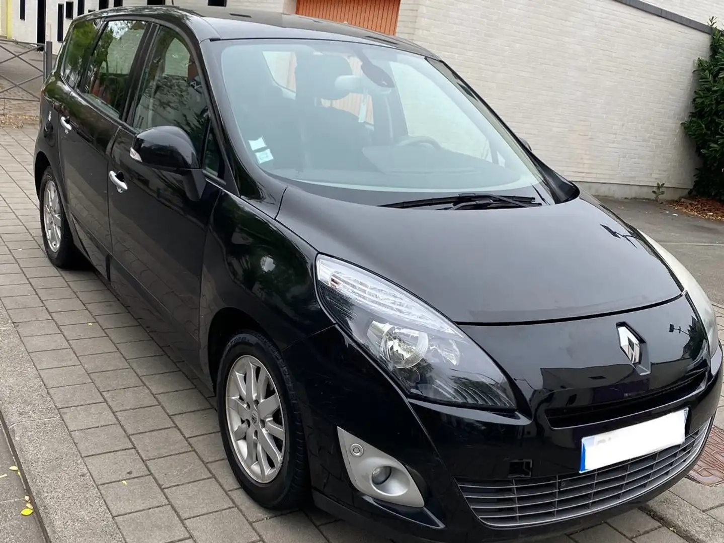 Renault Grand Scenic Grand Scénic III dCi 105 Carminat Tom Tom 7 pl Noir - 1