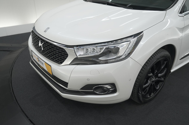 DS Automobiles DS 4 PureTech 130 Performance Line | Camera | Dodehoekd — photo 10