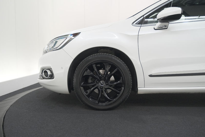 DS Automobiles DS 4 PureTech 130 Performance Line | Camera | Dodehoekd — photo 12