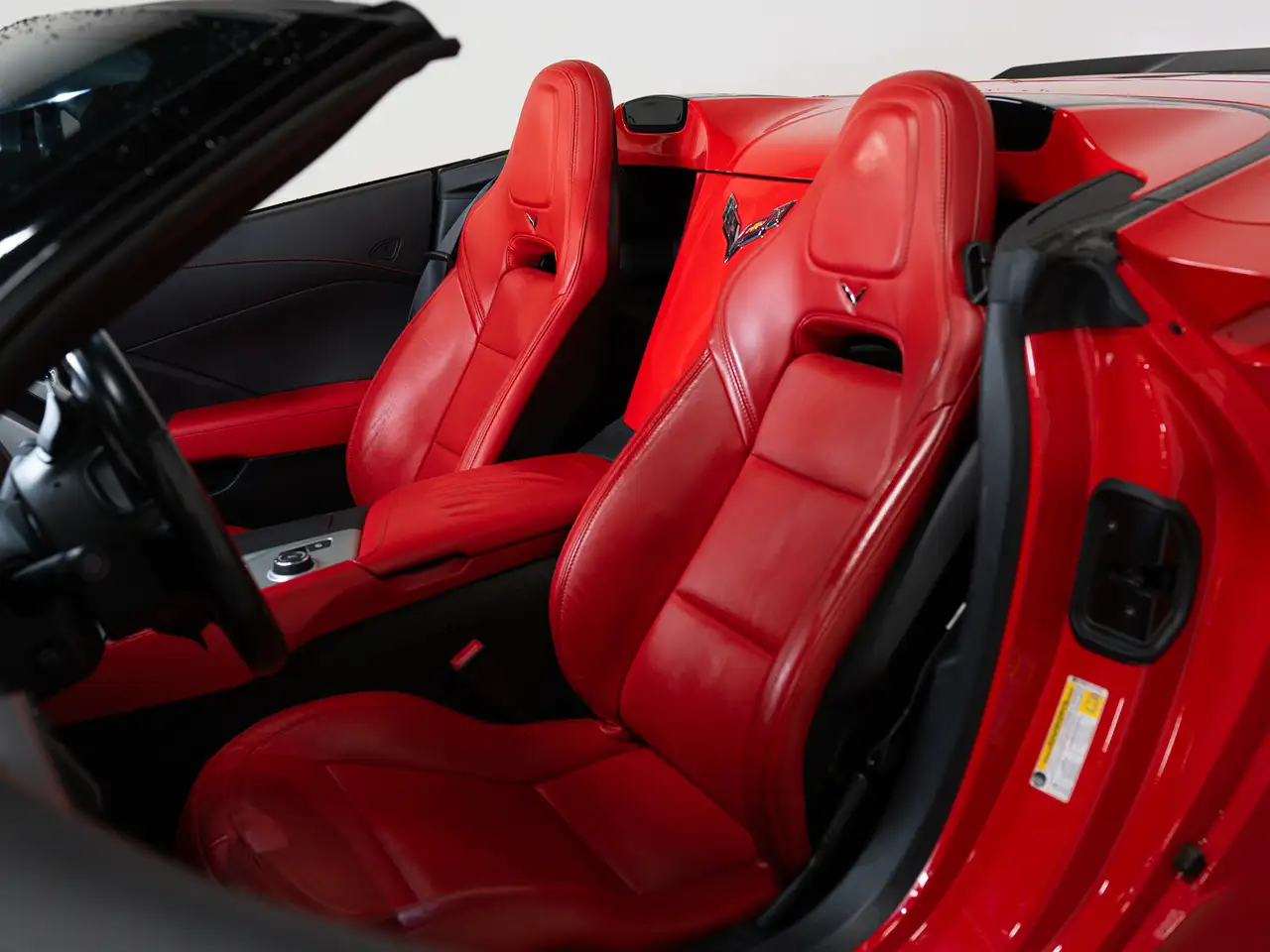 Chevrolet Corvette снимка Chevrolet Corvette