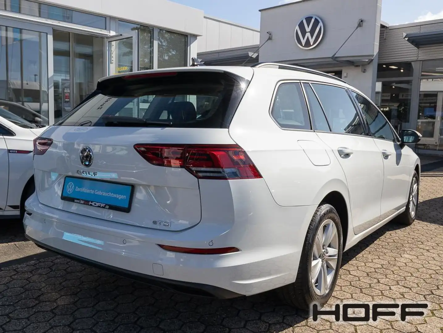 Volkswagen Golf Variant 1.5 eTSI DSG Life Lenkradheiz. Navi ACC Weiß - 2