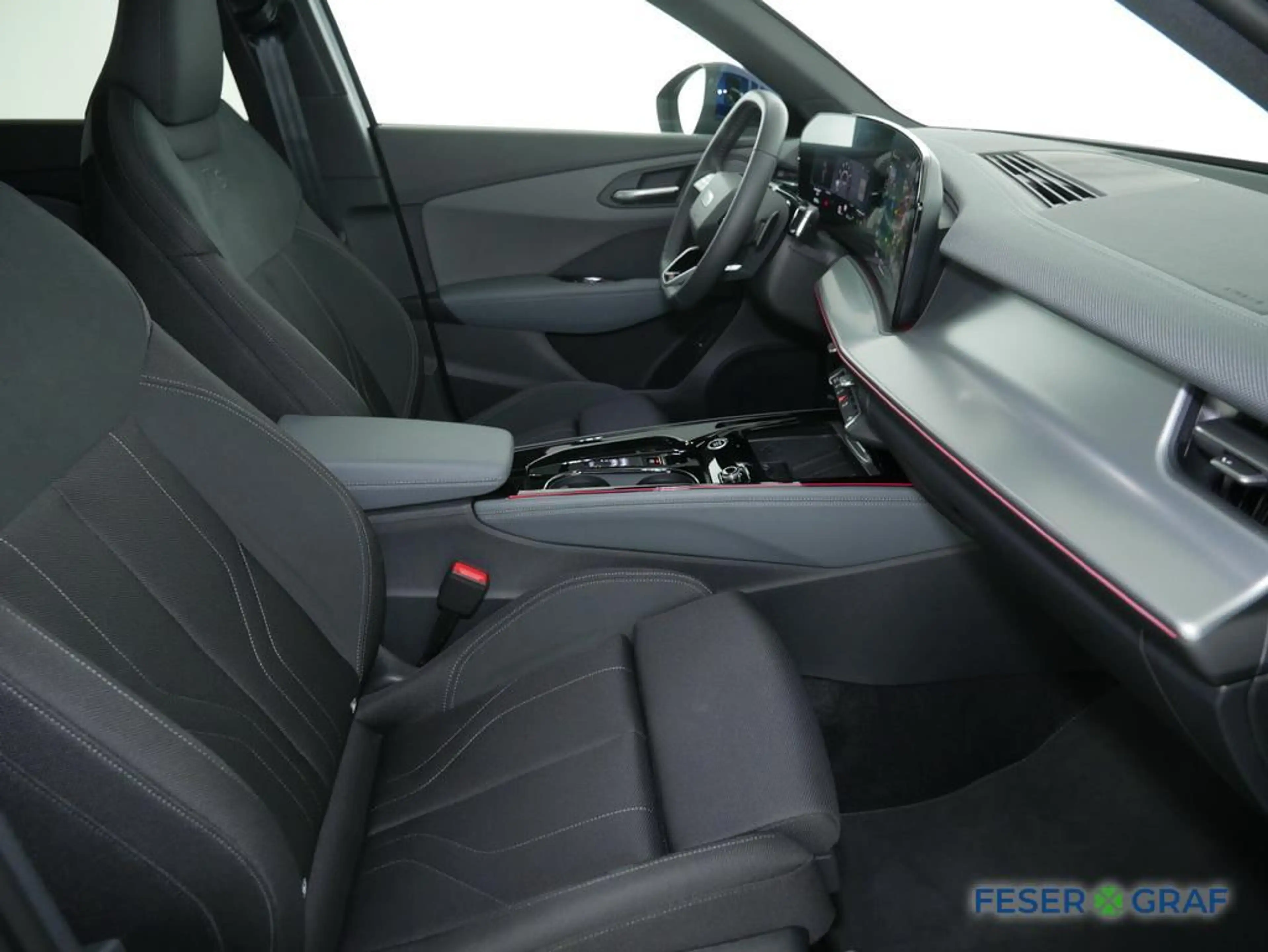 Audi Q3 TFSI tech plus 2x S Line LED,Kamera,PDC+,Sportsitz — photo 4