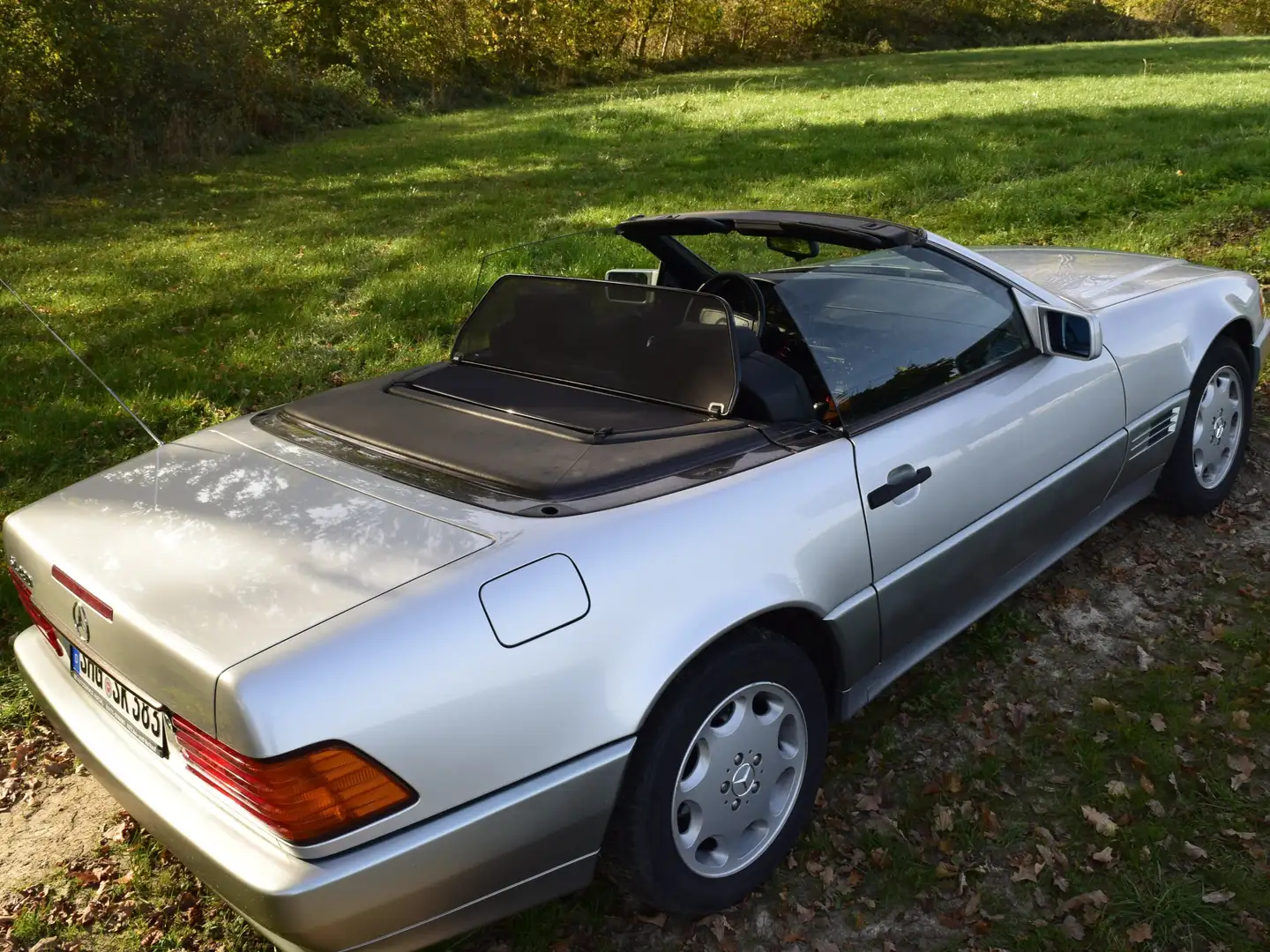 Mercedes-Benz SL 280 LEDER/SITZHEIZUNG/KLIMATRONIK/HARDTOP/EL.VERDECK Zilver - 1
