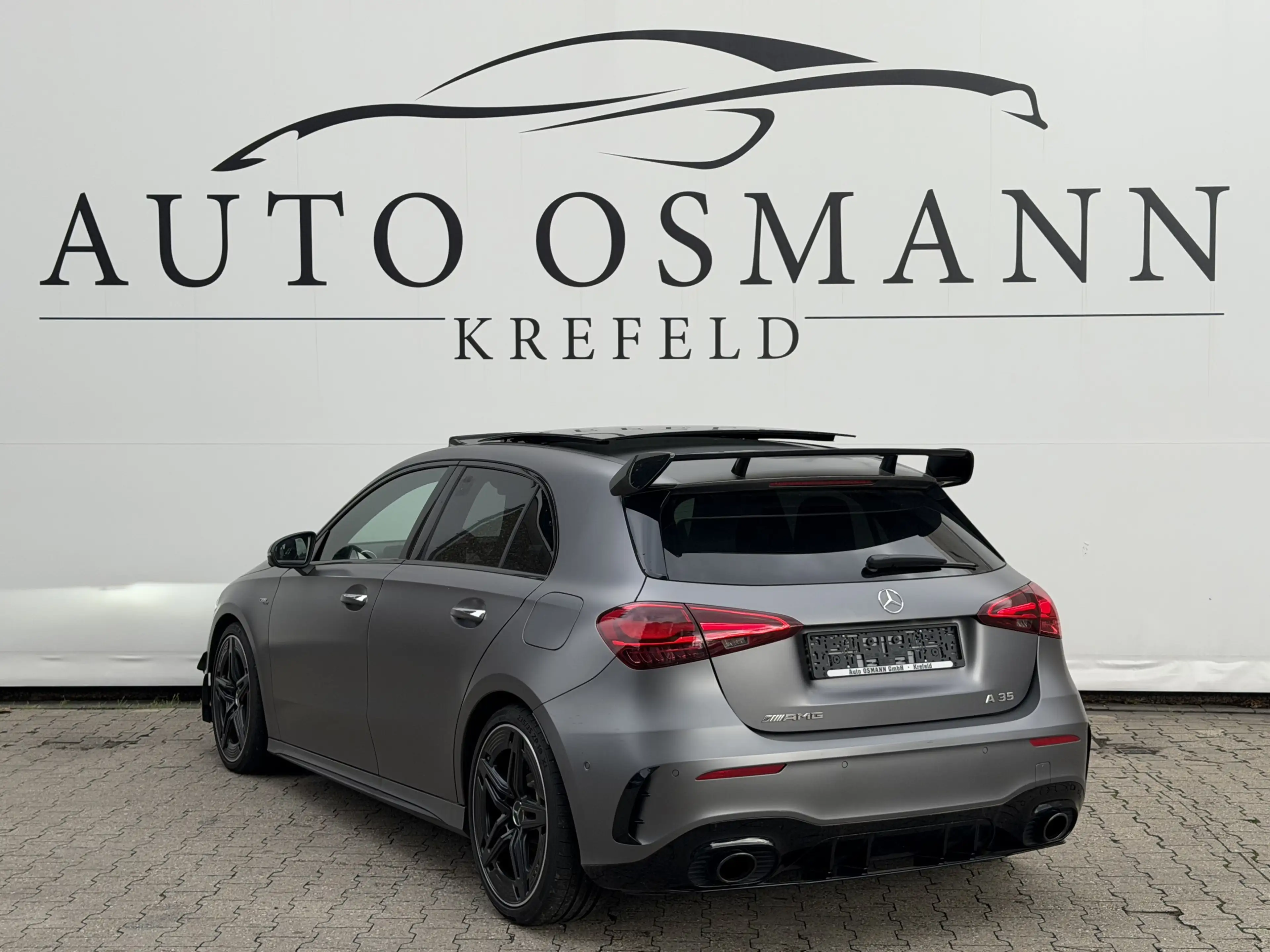 Mercedes-Benz A 35 AMG 4M Speedsh. DCT 8G Advanced+ AERO PANO — photo 3