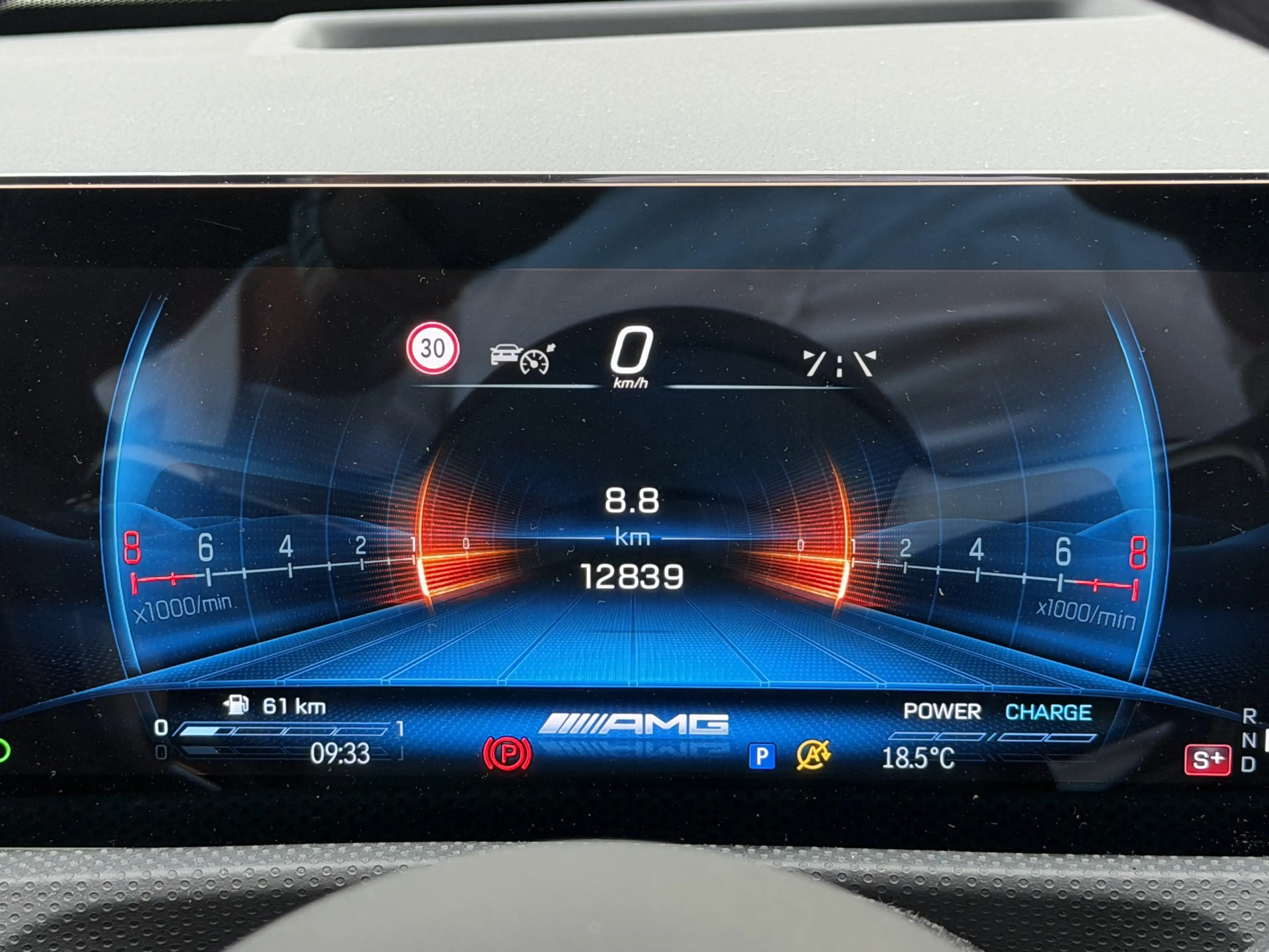 Mercedes-Benz A 35 AMG 4M Speedsh. DCT 8G Advanced+ AERO PANO — photo 9