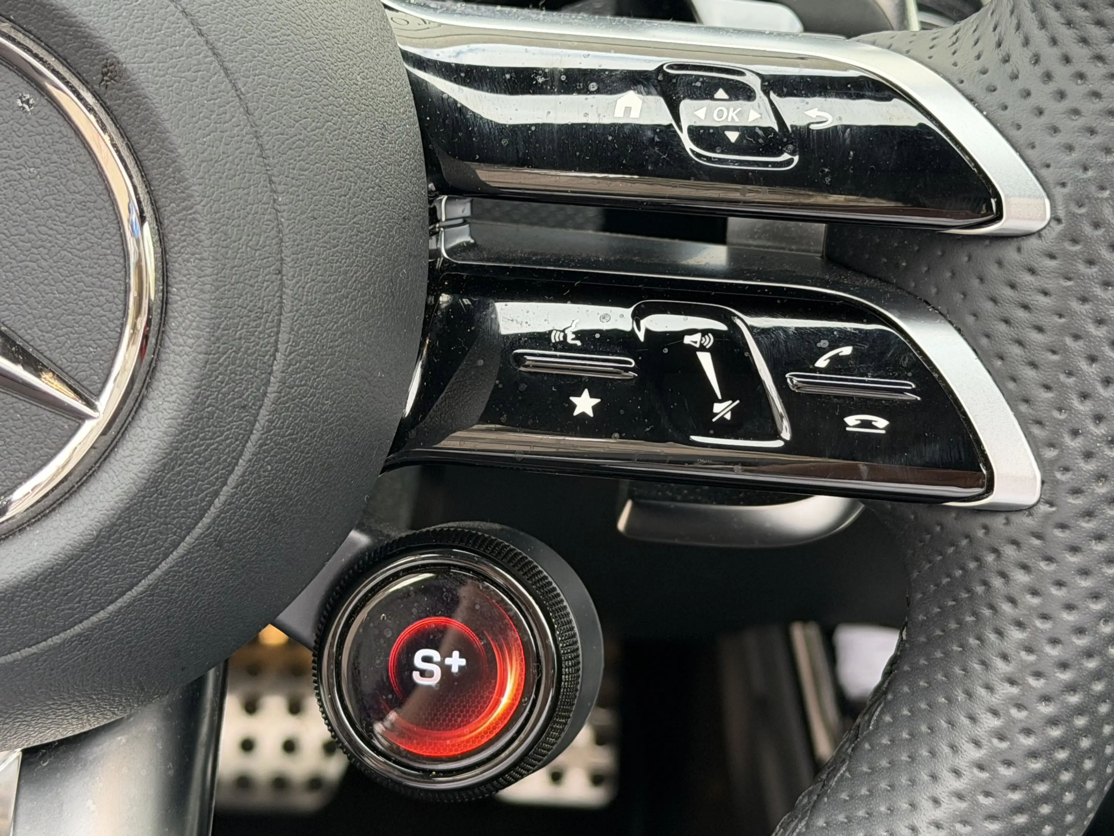 Mercedes-Benz A 35 AMG 4M Speedsh. DCT 8G Advanced+ AERO PANO — photo 8