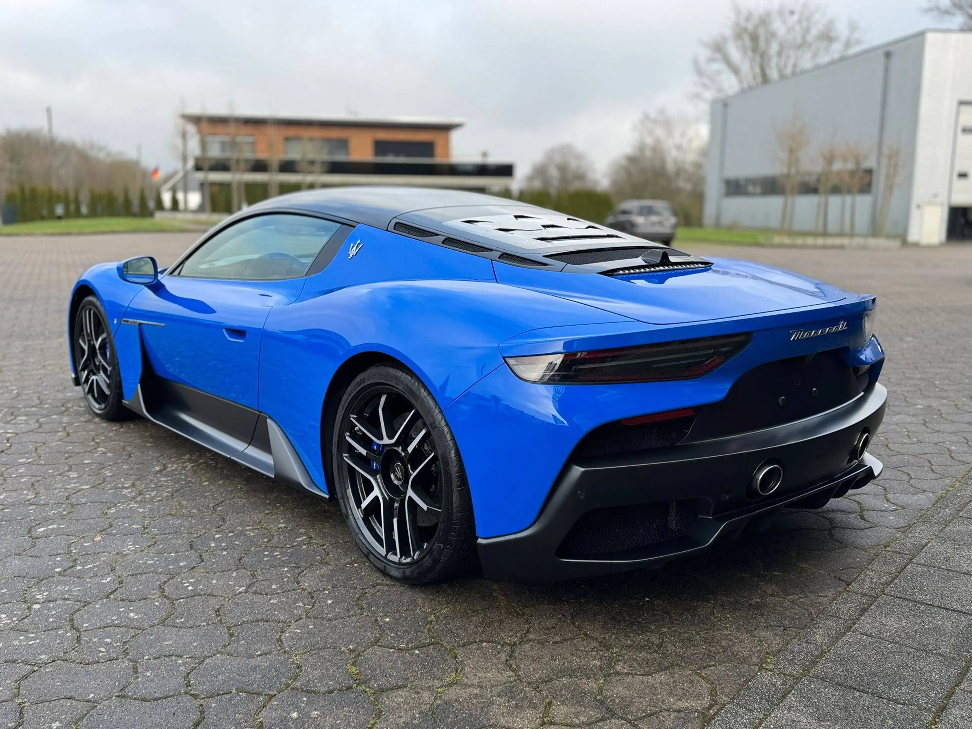 Maserati MC20 3.0 V6 *NEW* Carbon/Keramik/Lift/SHZ/Sonus — photo 6
