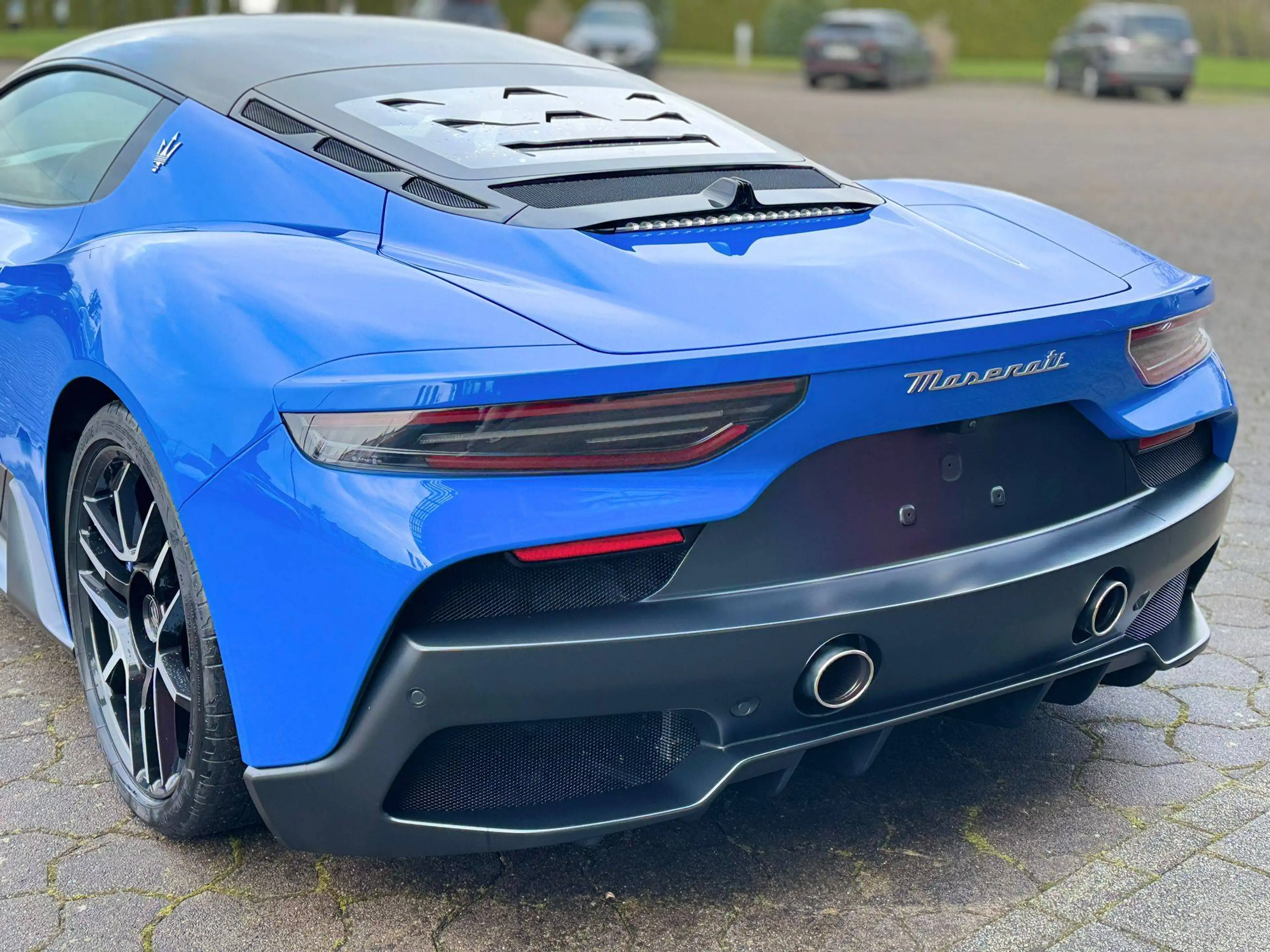Maserati MC20 3.0 V6 *NEW* Carbon/Keramik/Lift/SHZ/Sonus — photo 8