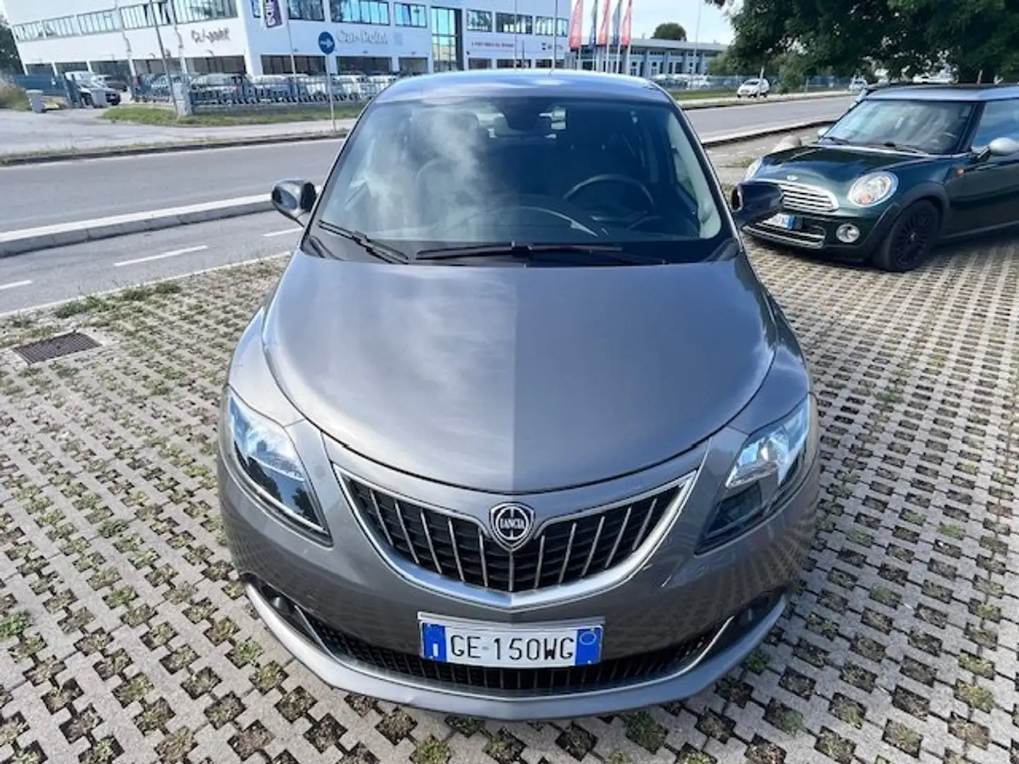 Lancia Ypsilon 1.0 firefly hybrid Silver s PREZZO PROMO Grigio - 2