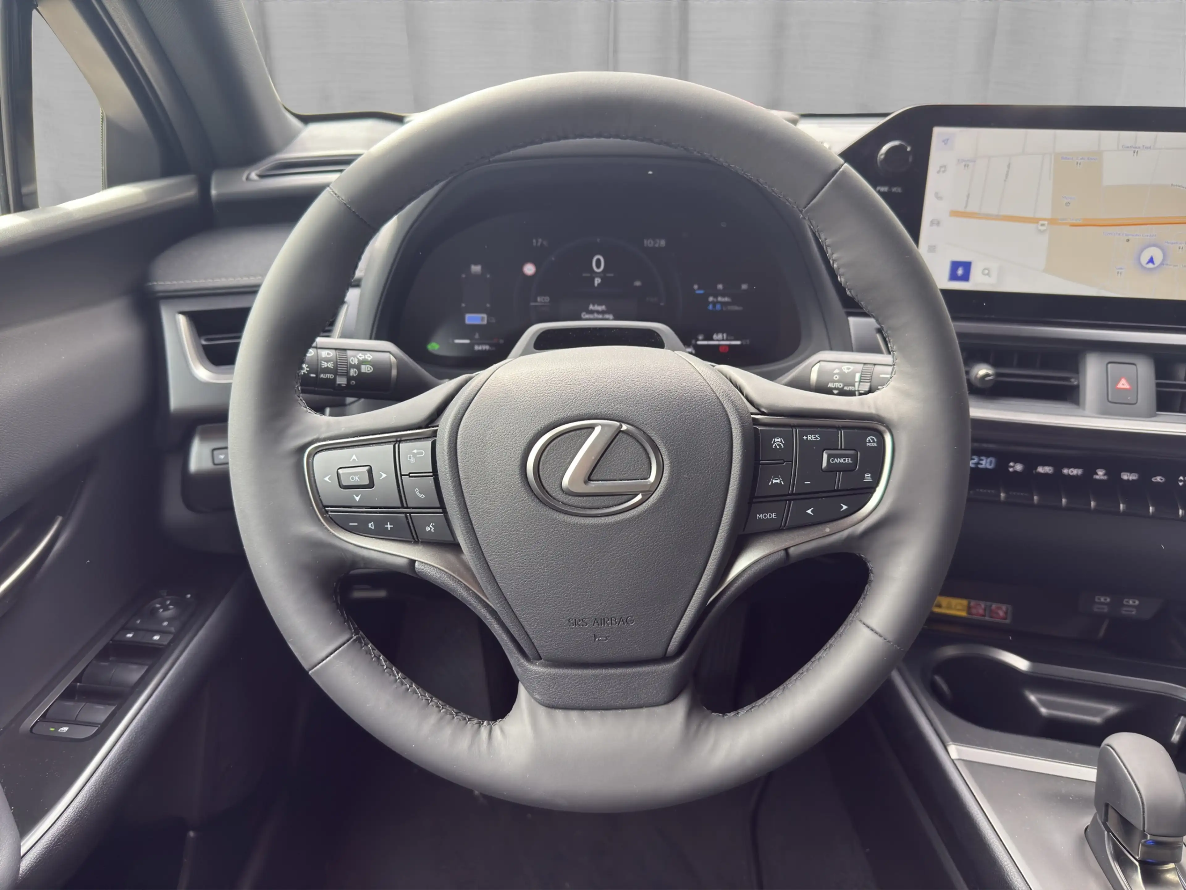 Lexus UX 300h F-Sport Design 199PS 2WD — photo 9