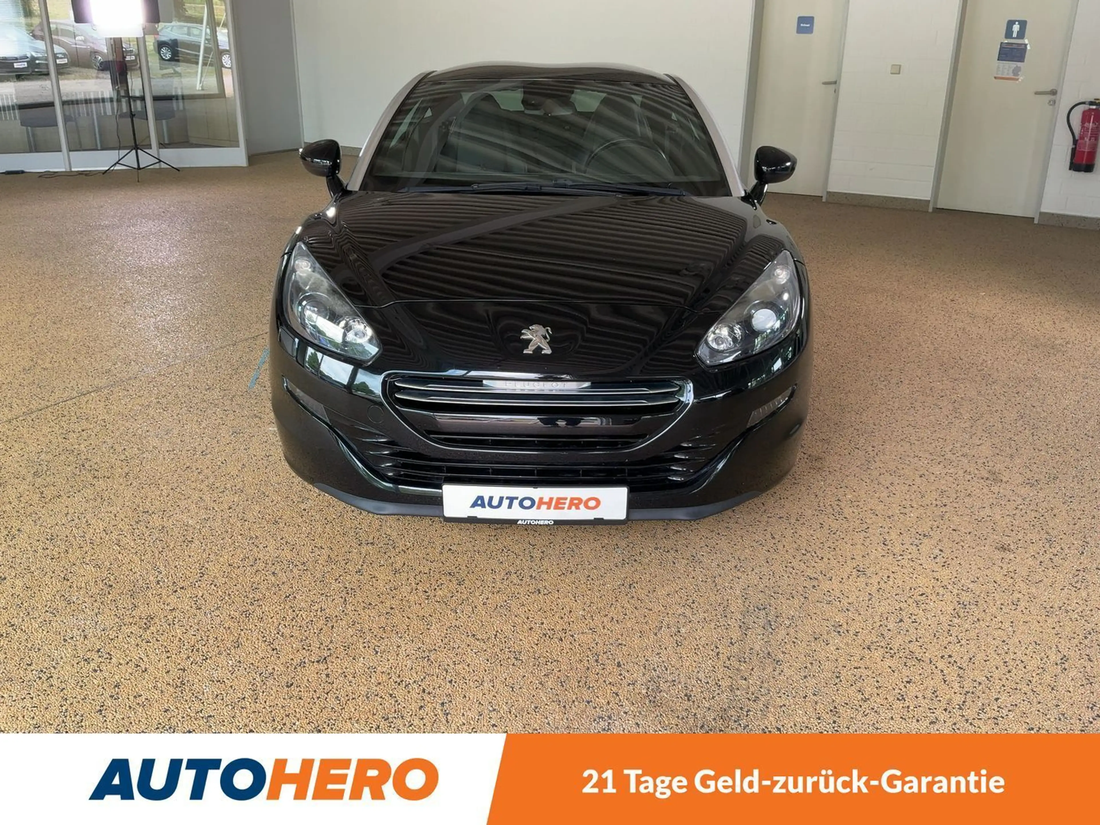 Peugeot RCZ 1.6 Turbo Basis *NAVI*BI-XENON*TEMPO*PDC*SHZ* — photo 9