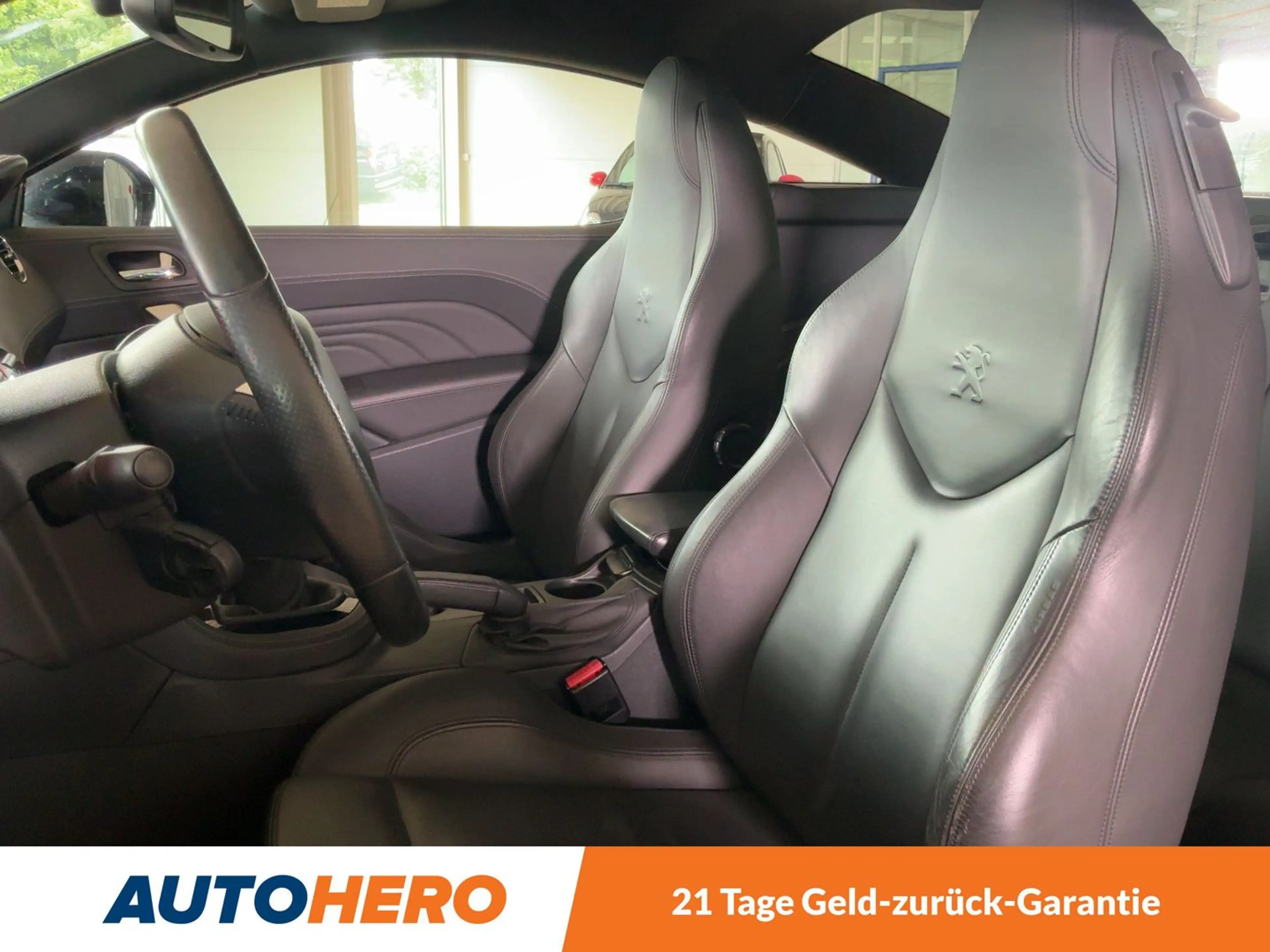 Peugeot RCZ 1.6 Turbo Basis *NAVI*BI-XENON*TEMPO*PDC*SHZ* — photo 10