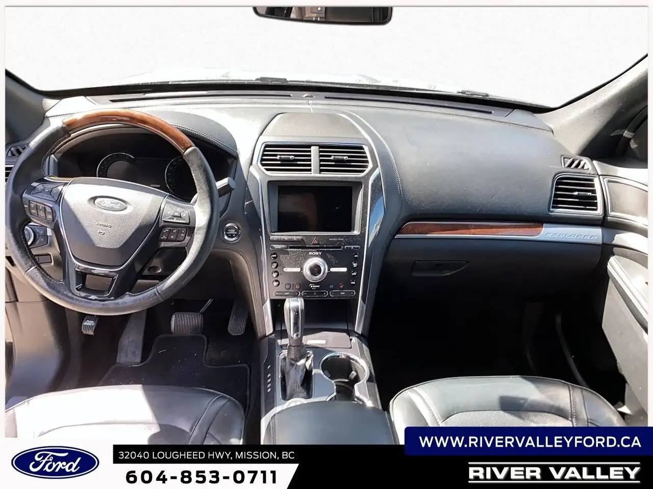 Ford Explorer photo Ford Explorer
