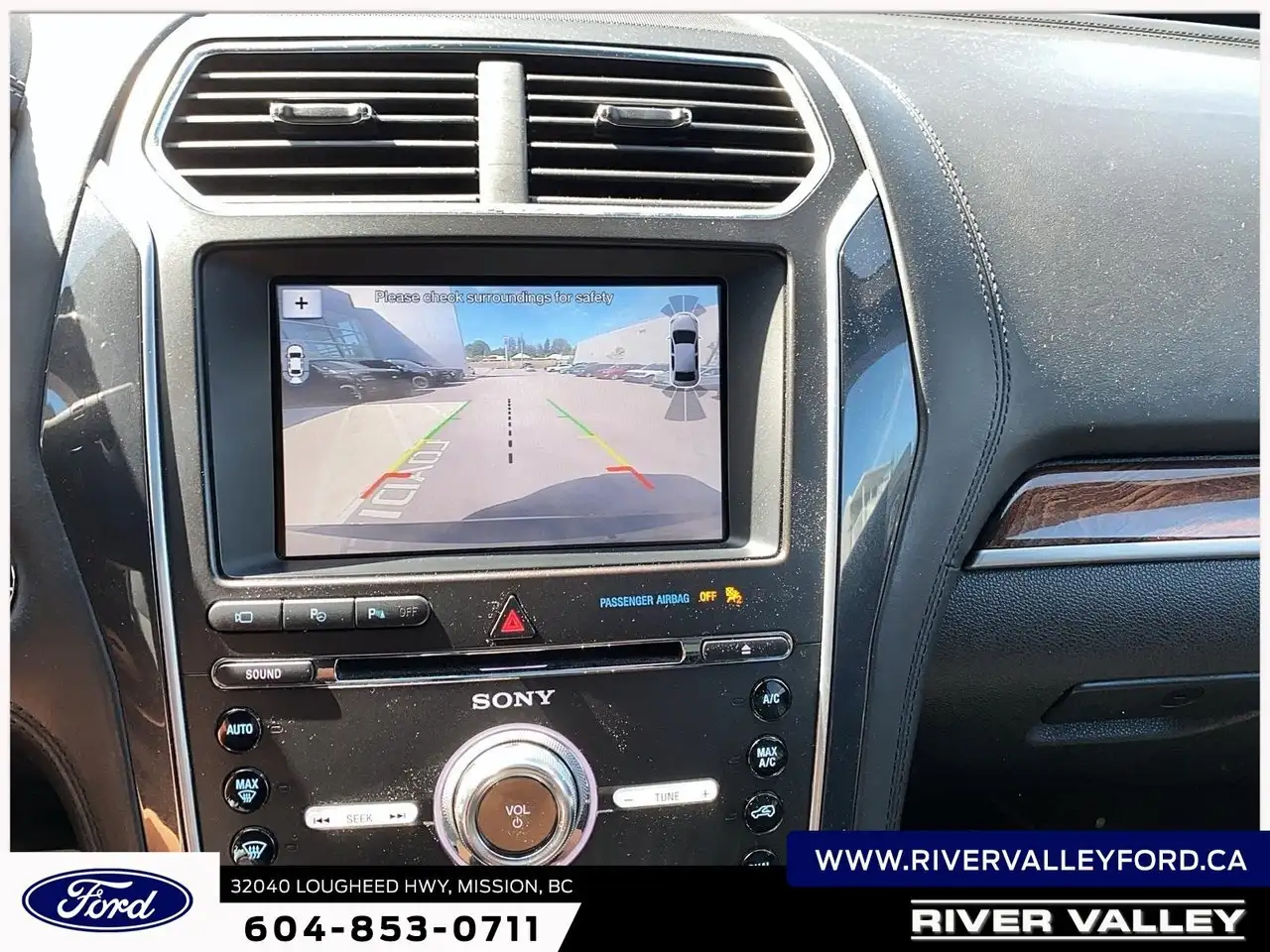 Ford Explorer photo Ford Explorer
