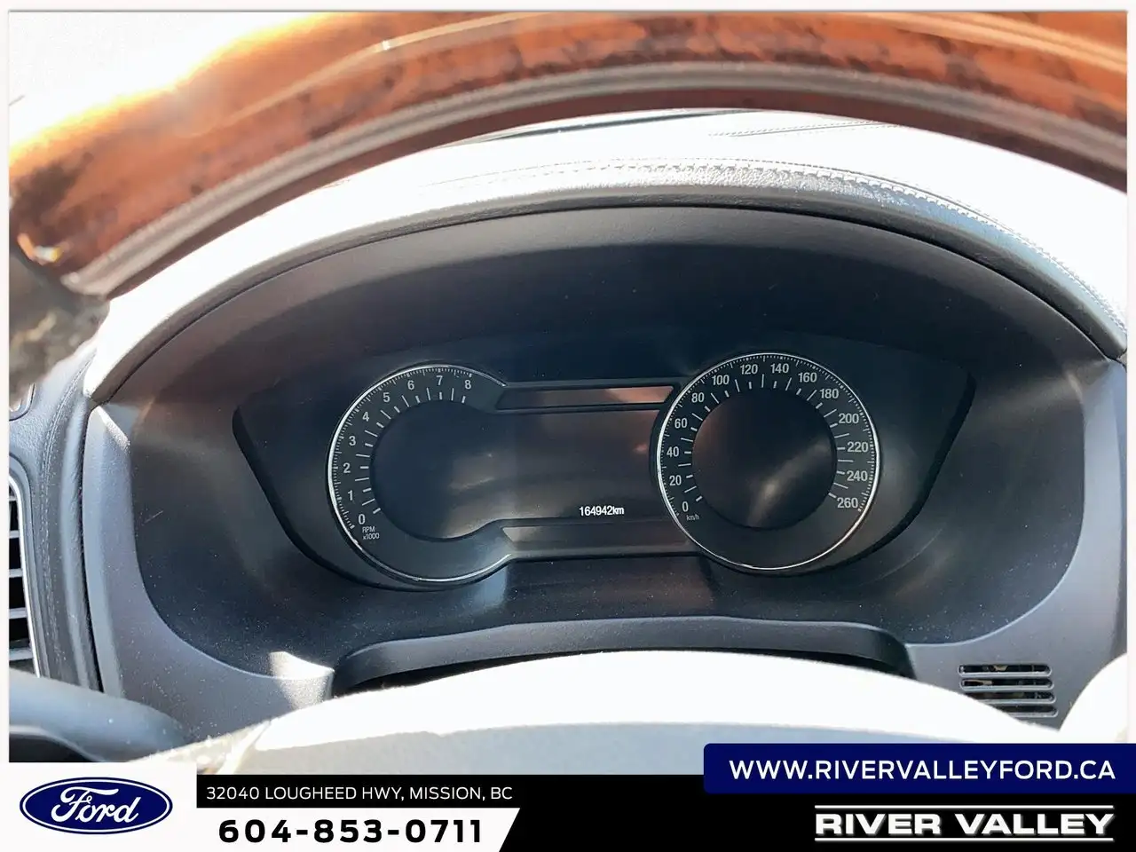 Ford Explorer photo Ford Explorer
