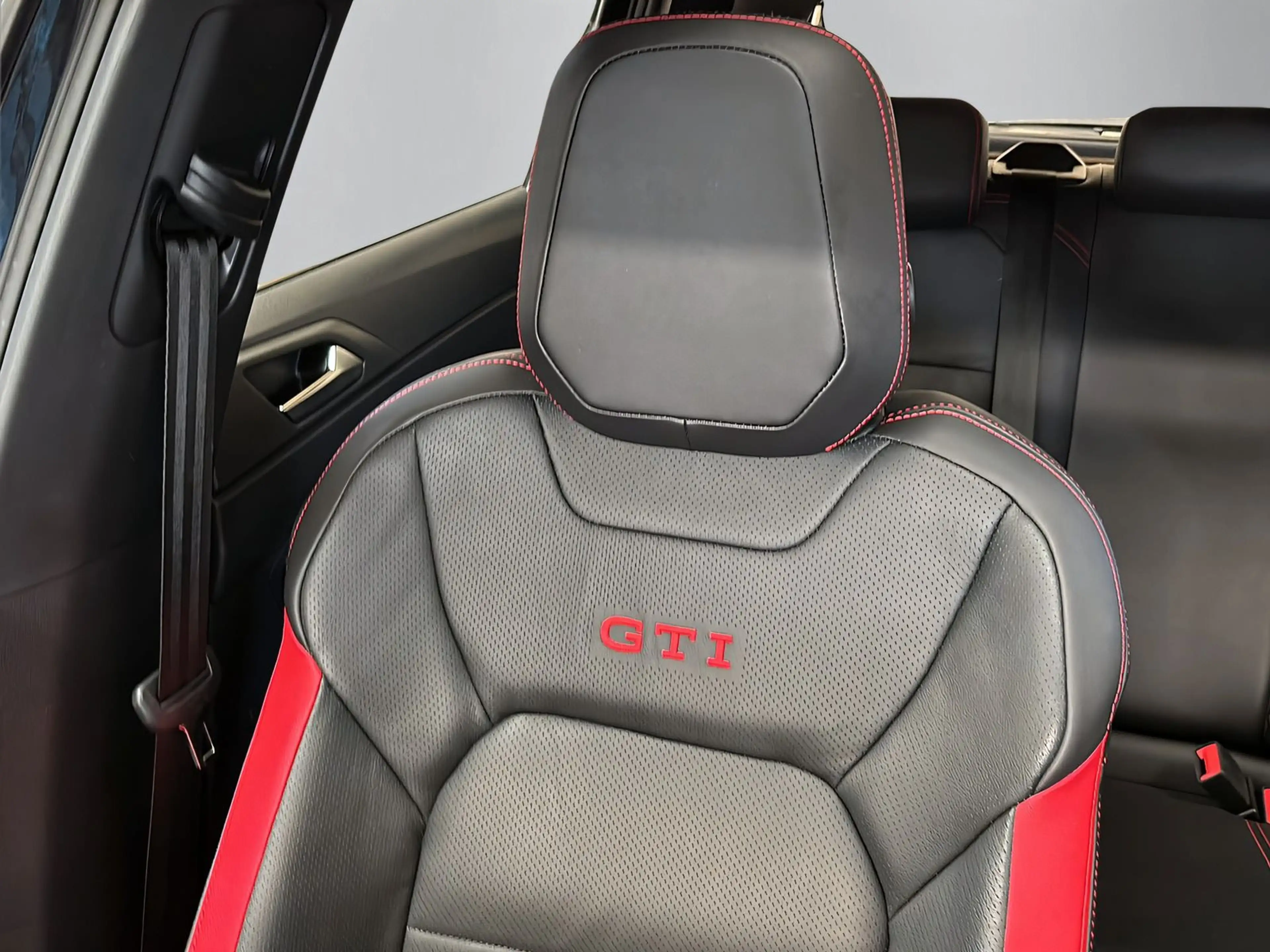 Volkswagen Polo GTI DSG "Edition 25" +ACC+KAMERA+LED+ — photo 18