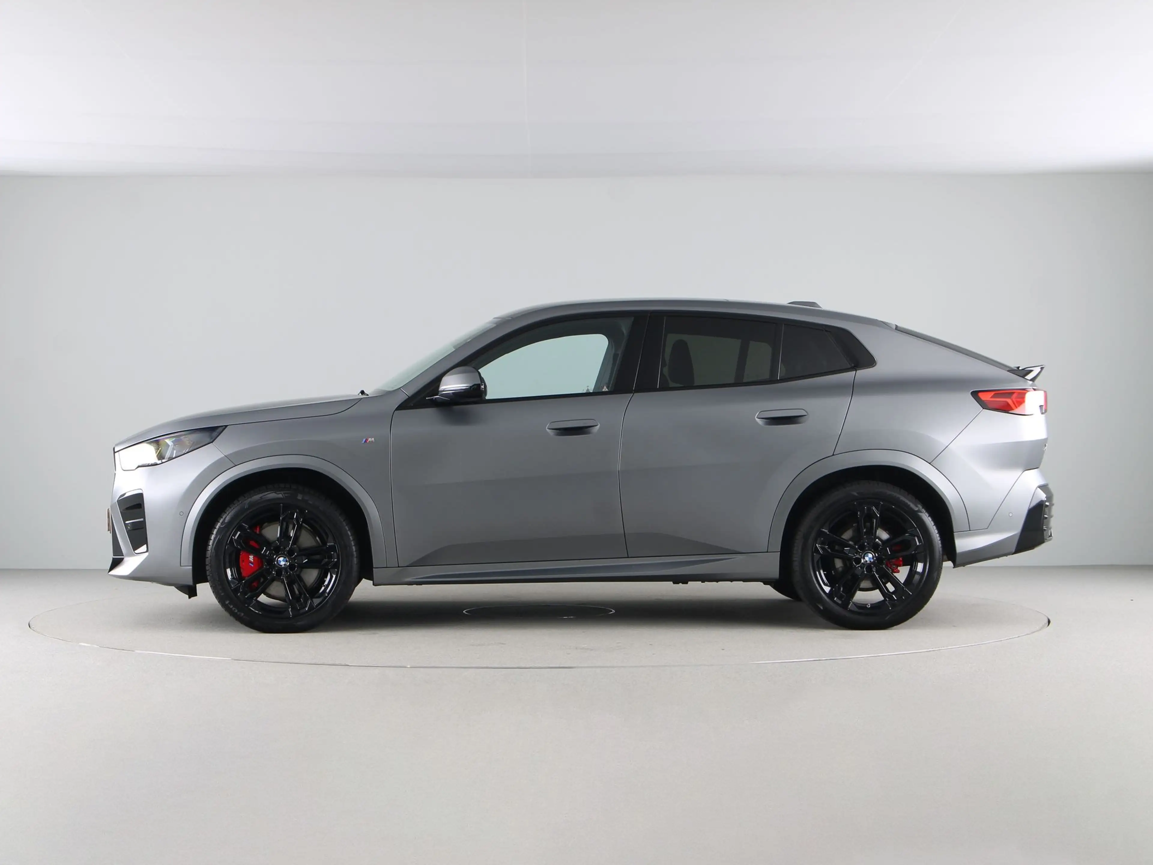 BMW X2 sDrive20i M-Sport Pro — photo 8