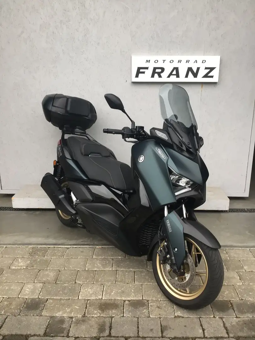 Yamaha X-Max 300 TechMax Vert - 2