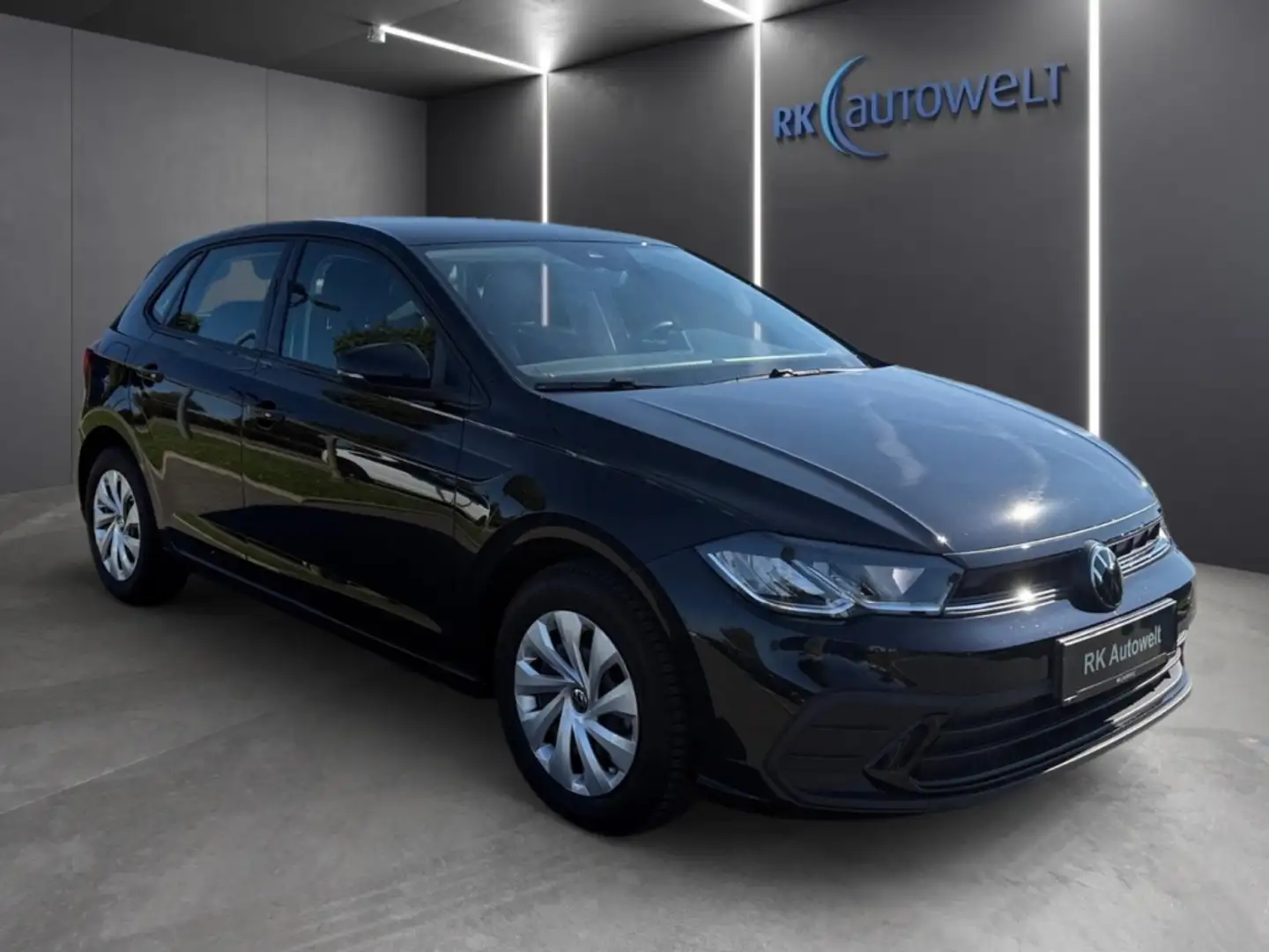 Volkswagen Polo VI Life 1.0 DAB SHZ DAB+ PDCv+h Schwarz - 2