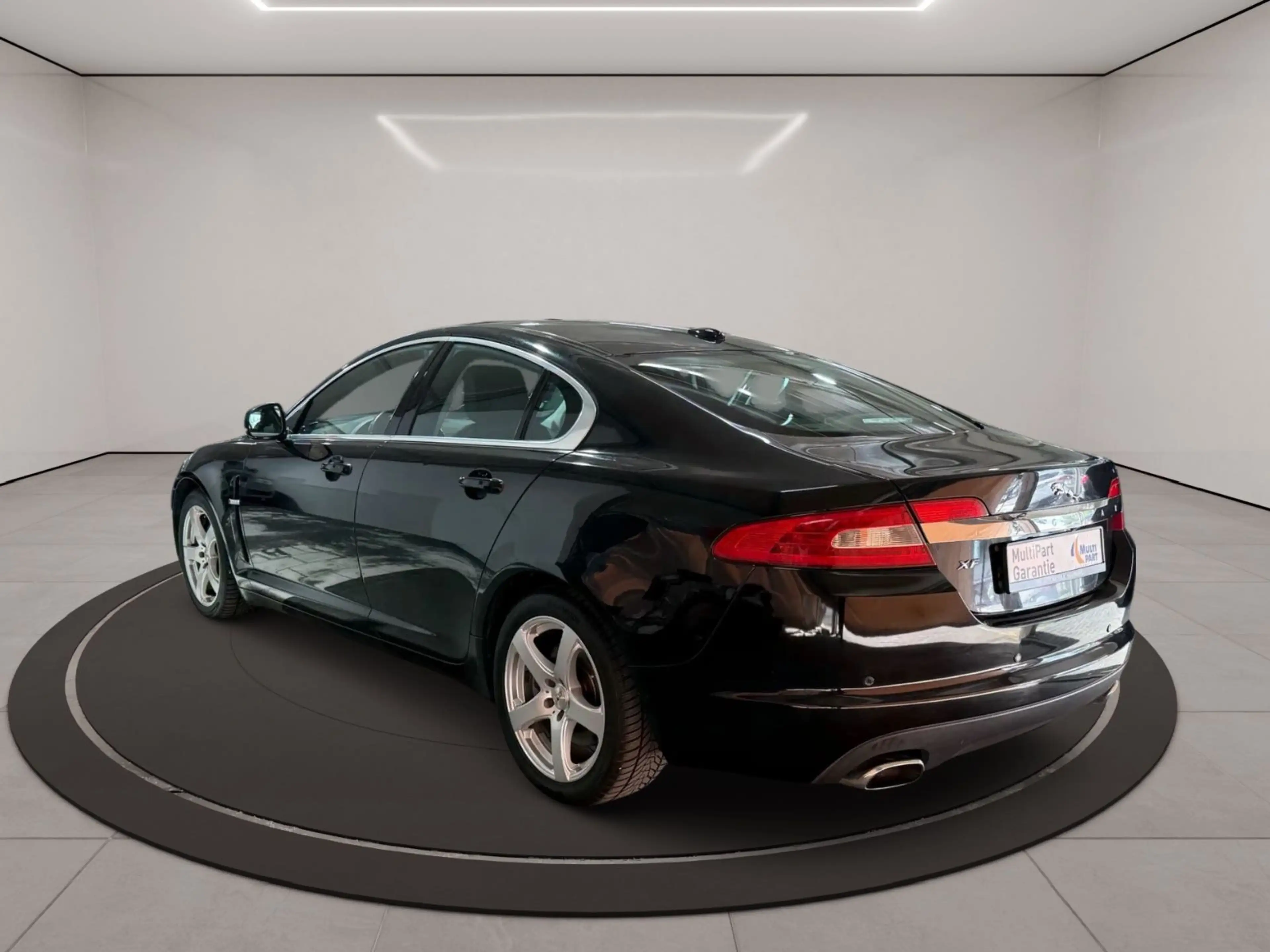 Jaguar XF 3.0 V6 Diesel S Portfolio — photo 6